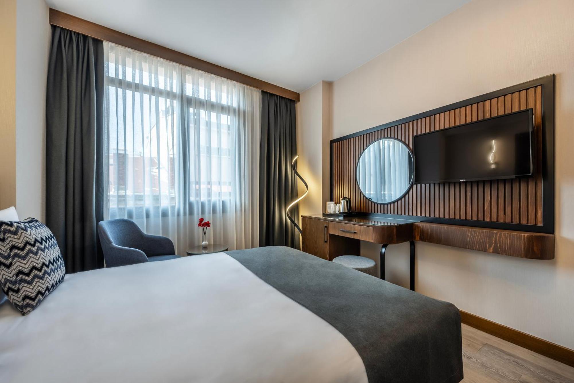 Superior Triple Room