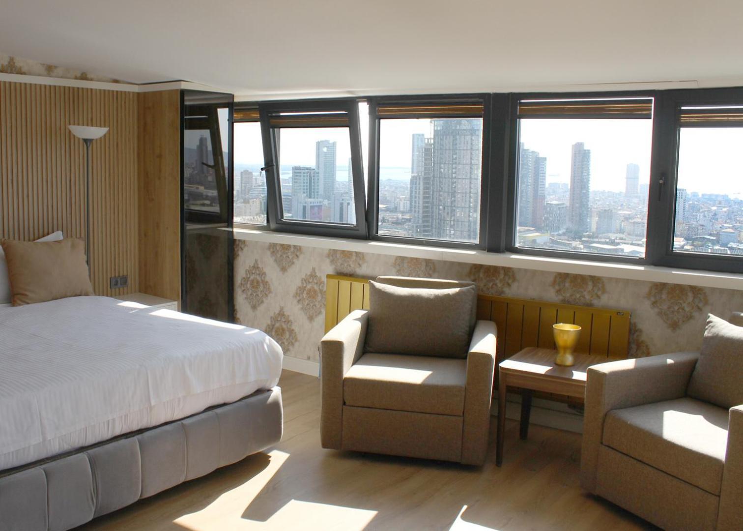 Queen Suite Sea View