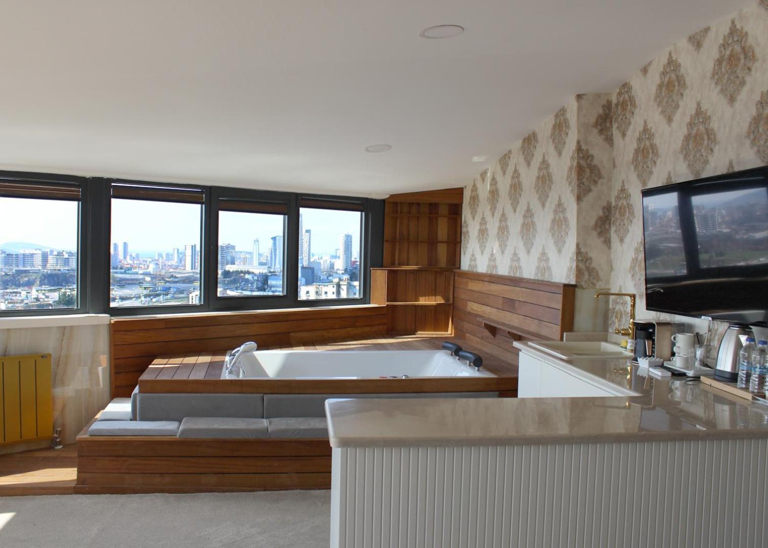 Queen Suite Sea View