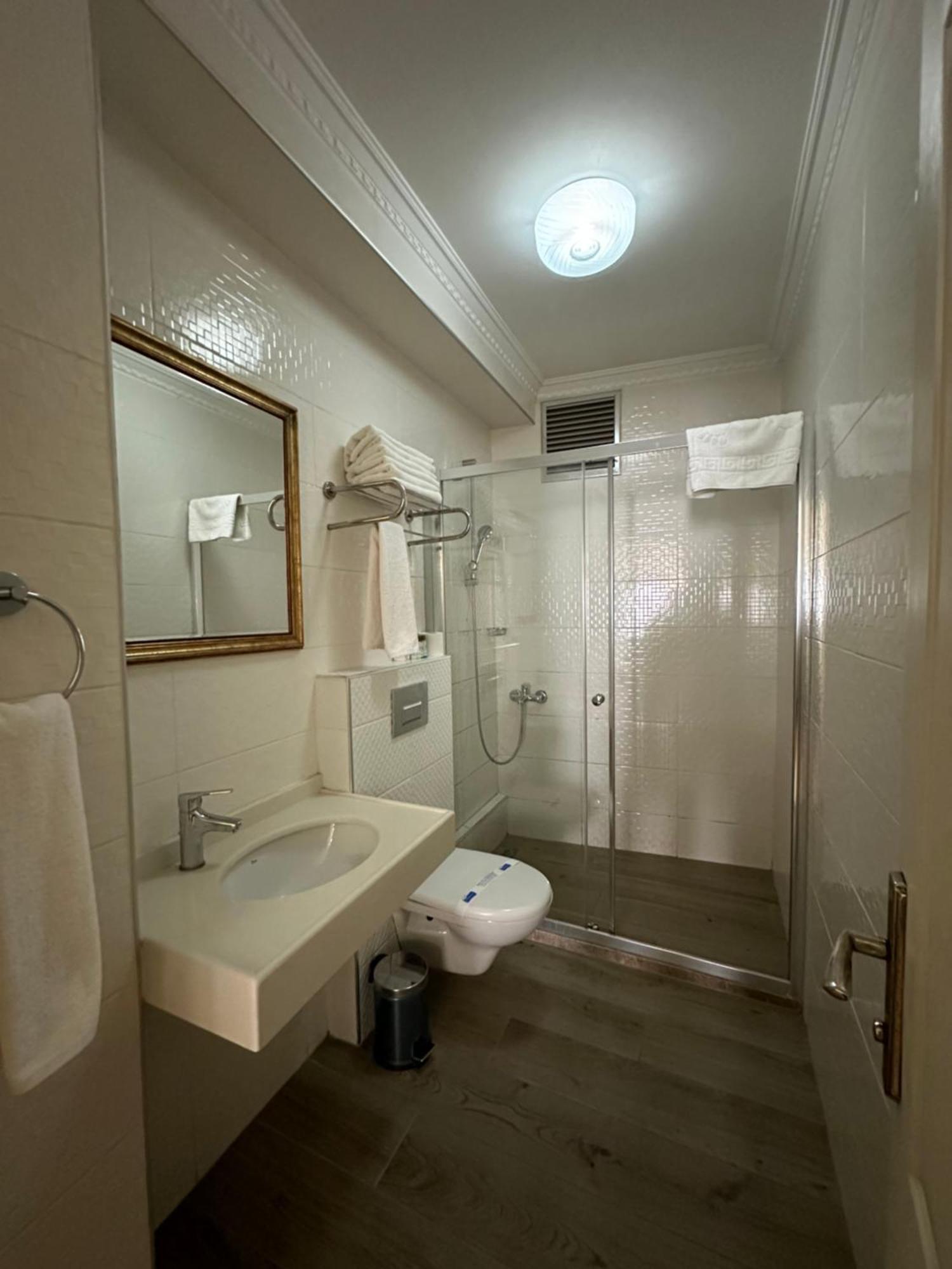 Deluxe Quadruple Room Annex,1584406033:JPEG