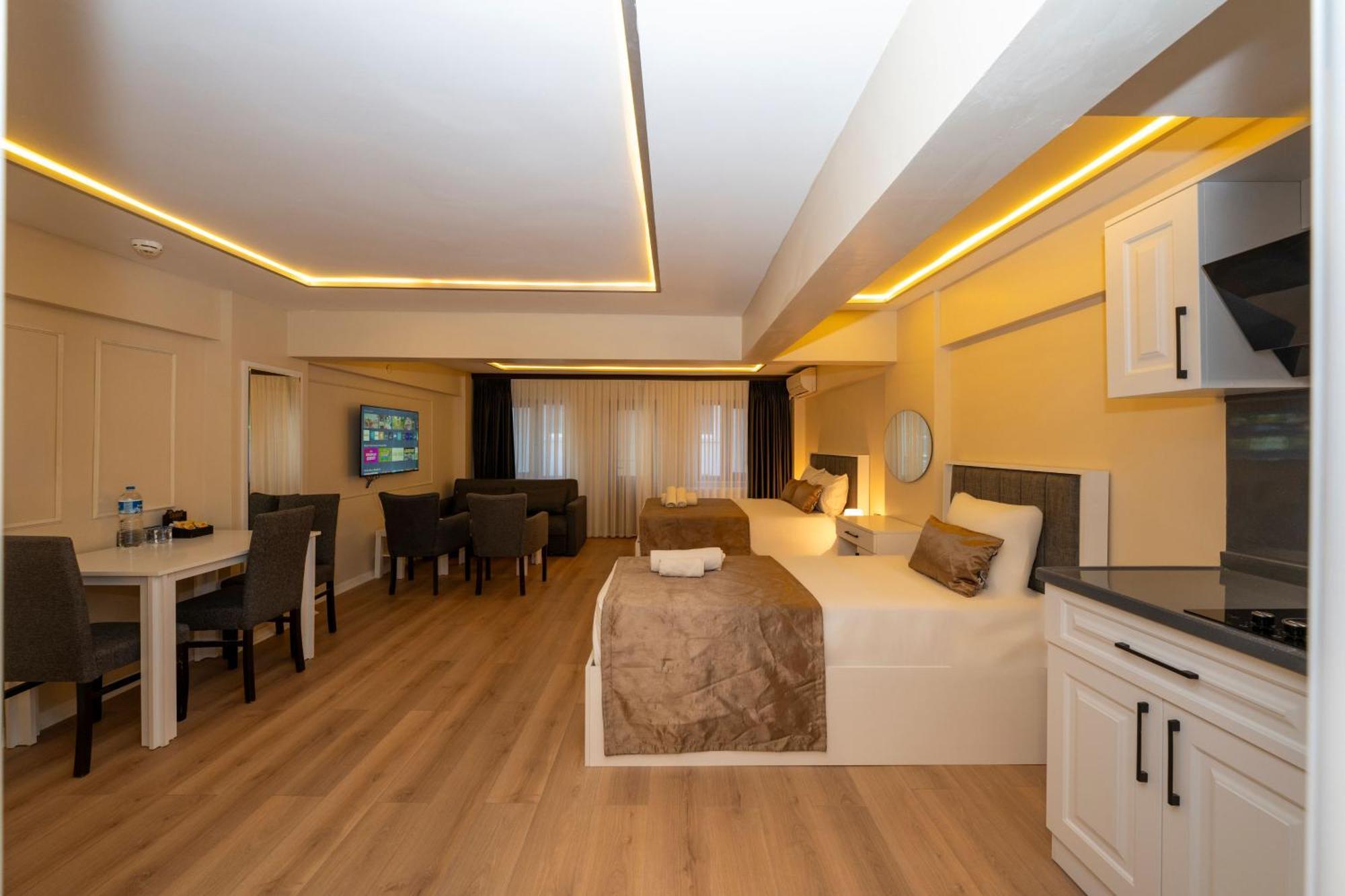 Executive Family Room