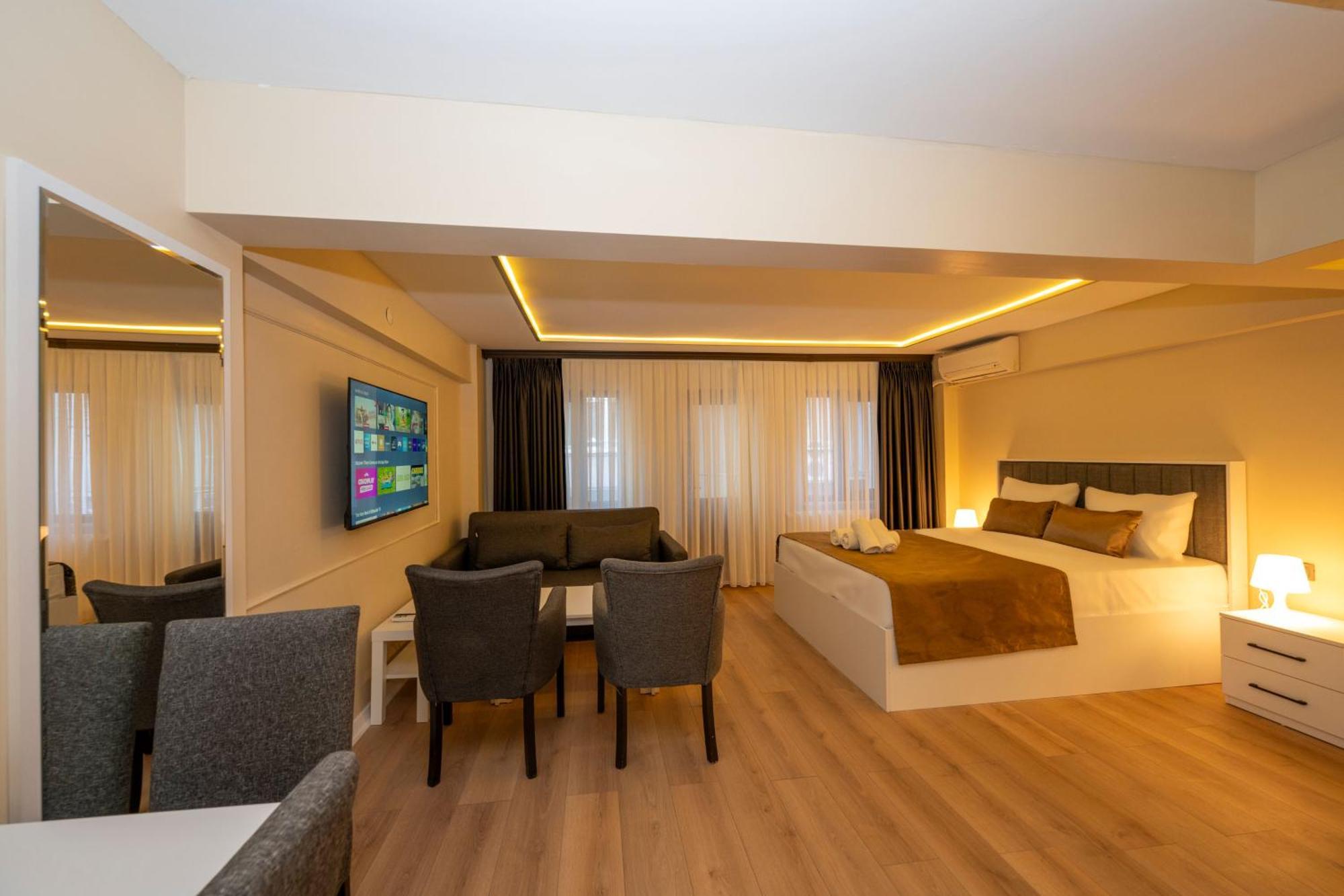 Executive Family Room
