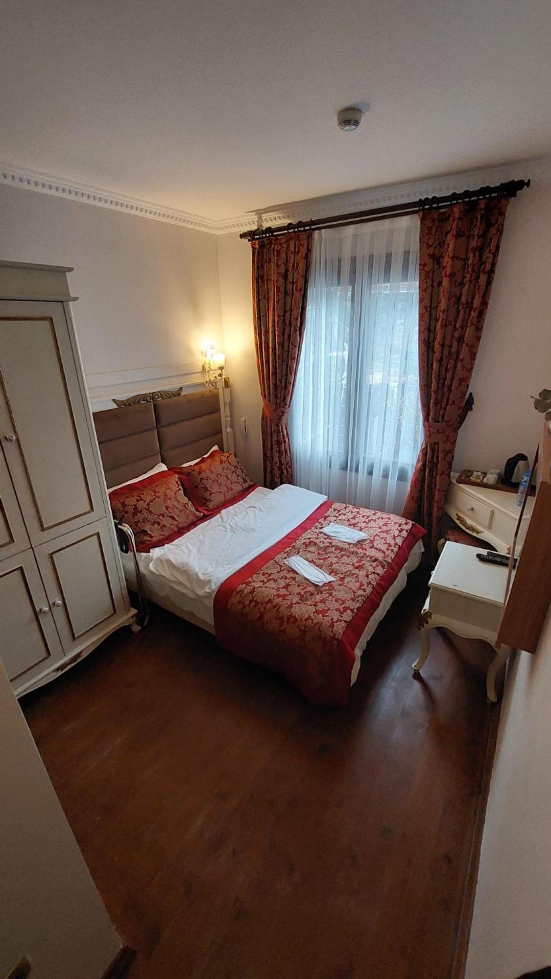 Large Single Room