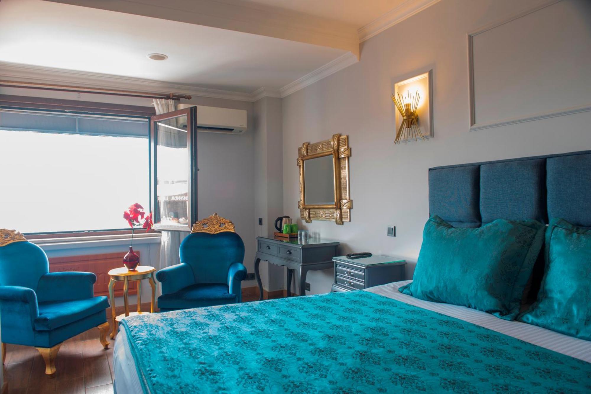 Deluxe Double or Twin Room