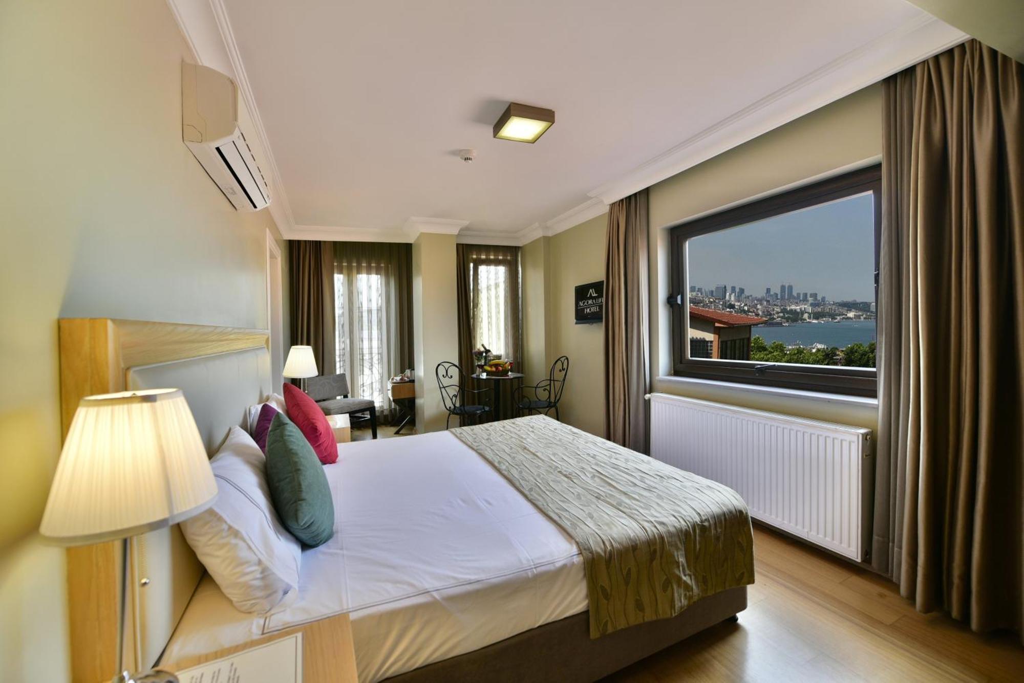 Deluxe Double or Twin Room Sea View