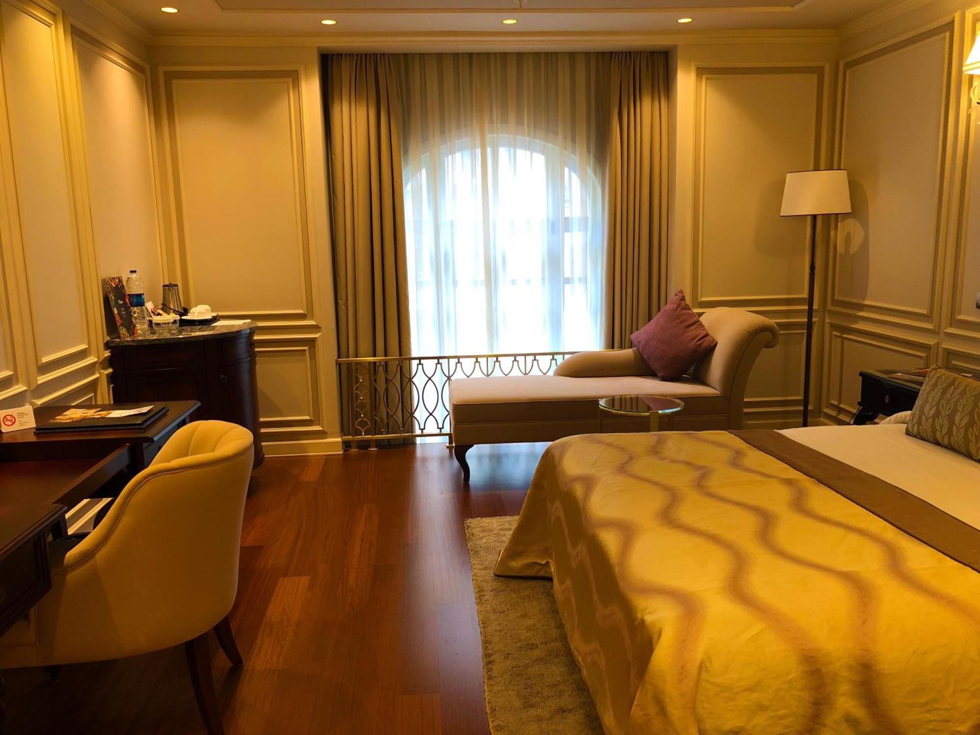 Deluxe Double or Twin Room