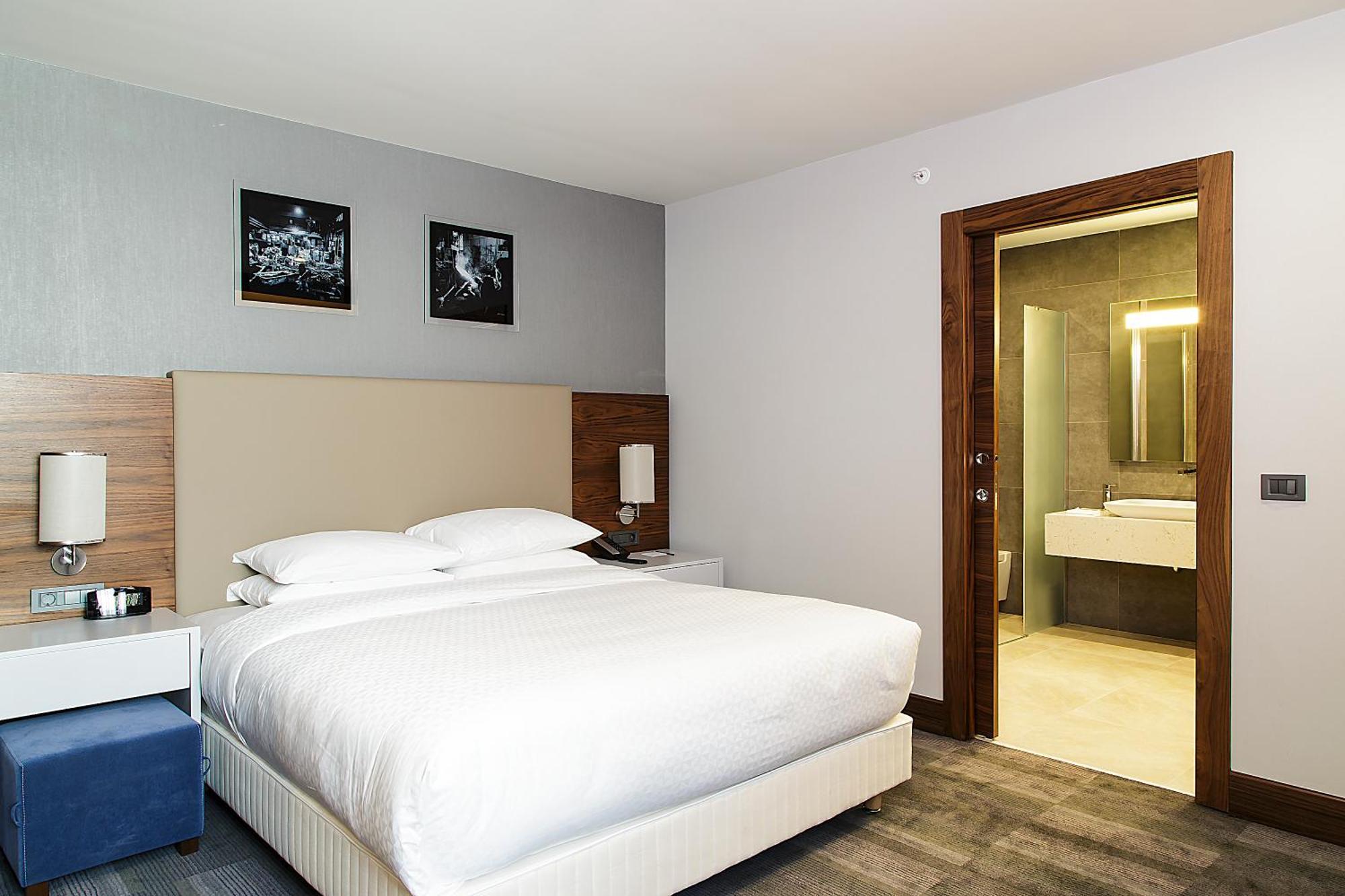 Selection King Suite