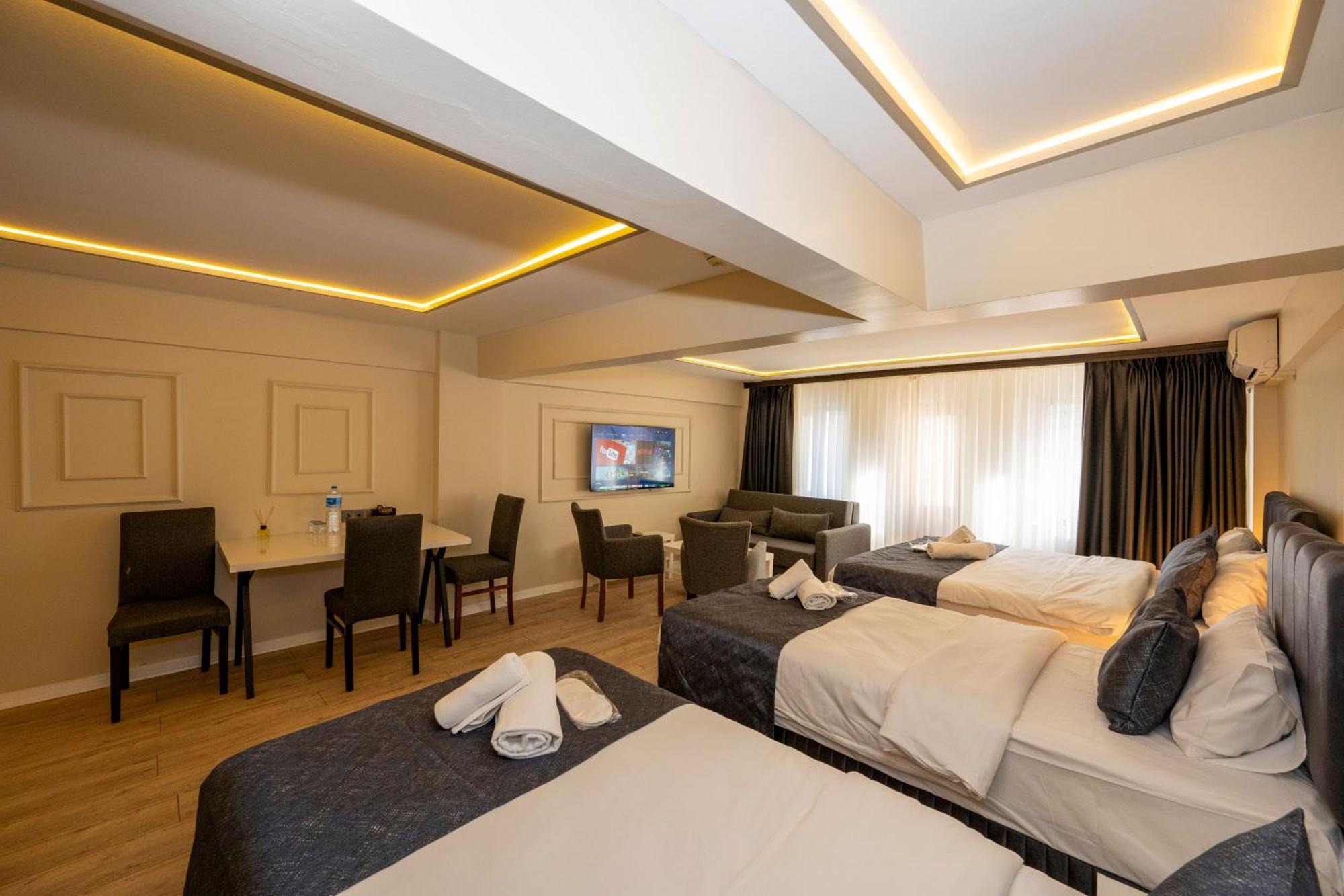 Executive Family Room