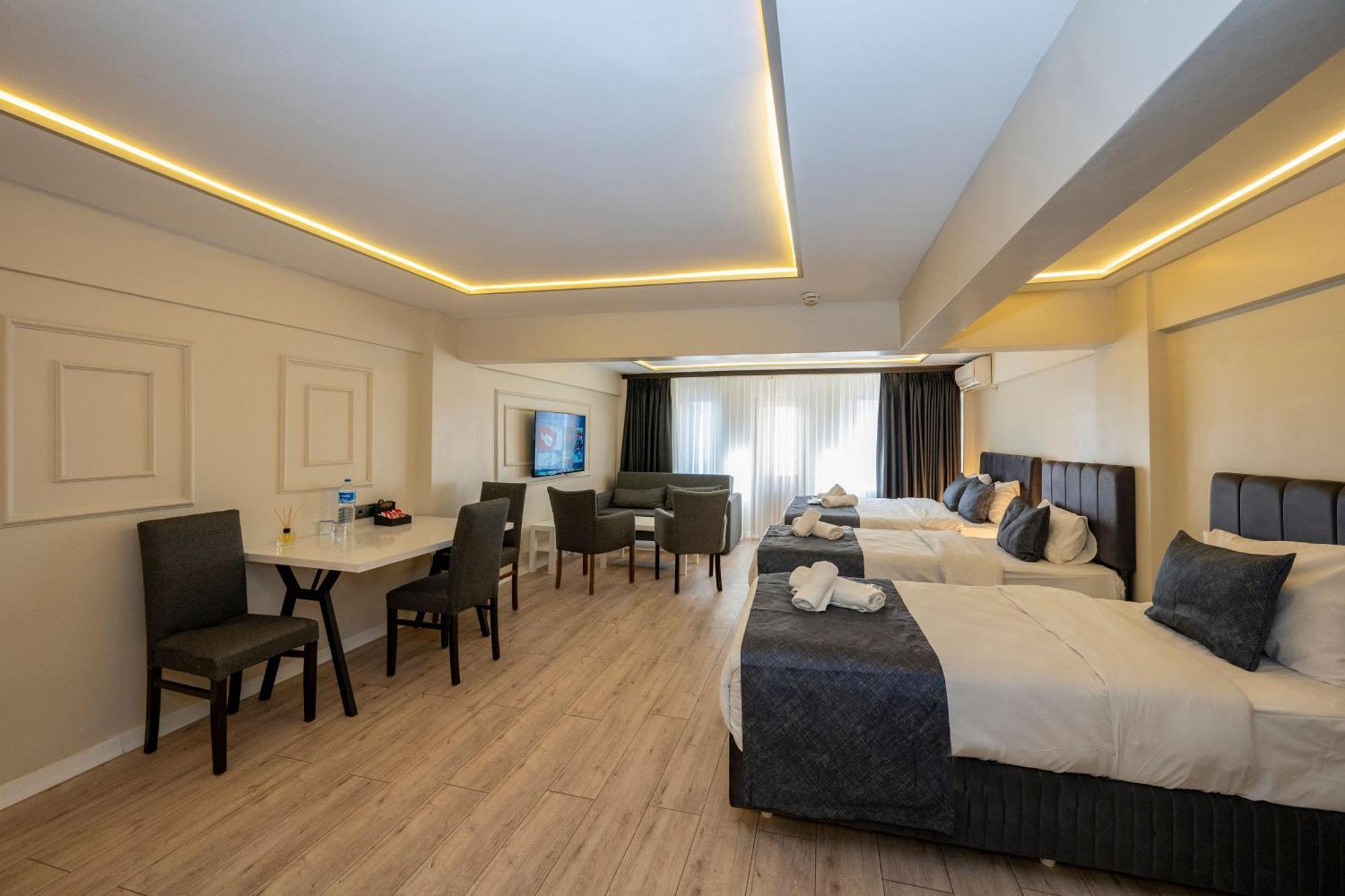 Executive Family Room