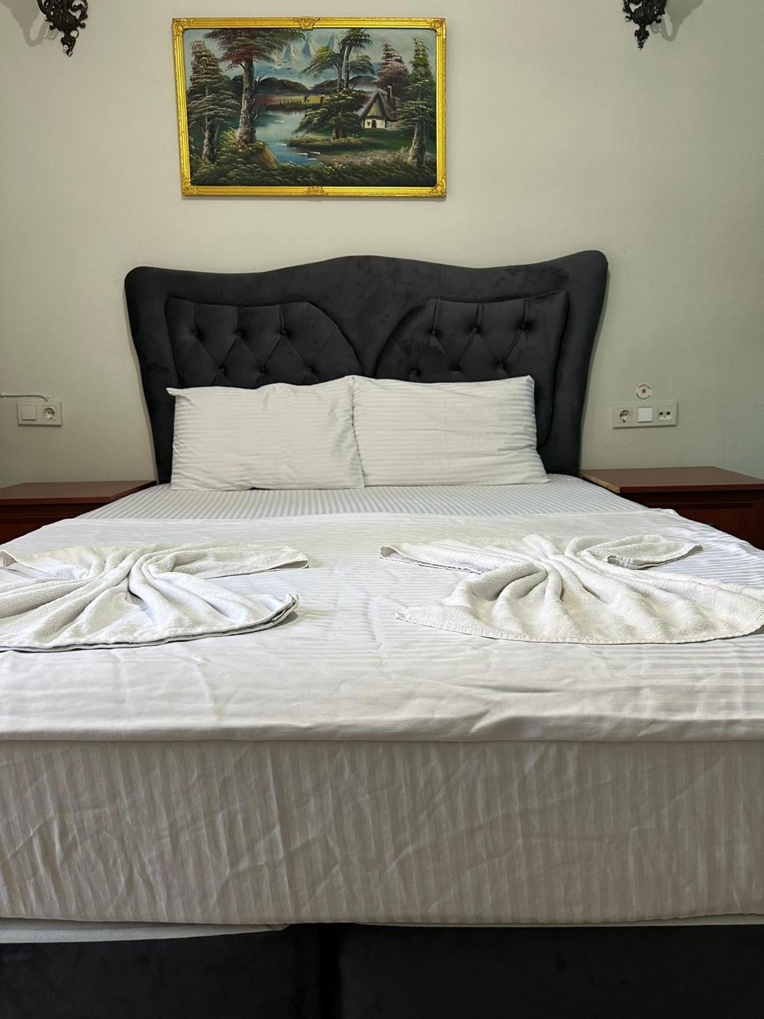 Two-Bedroom Deluxe Apartment