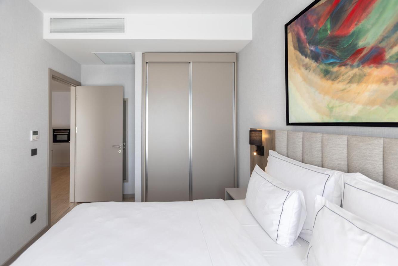 Superior King Suite