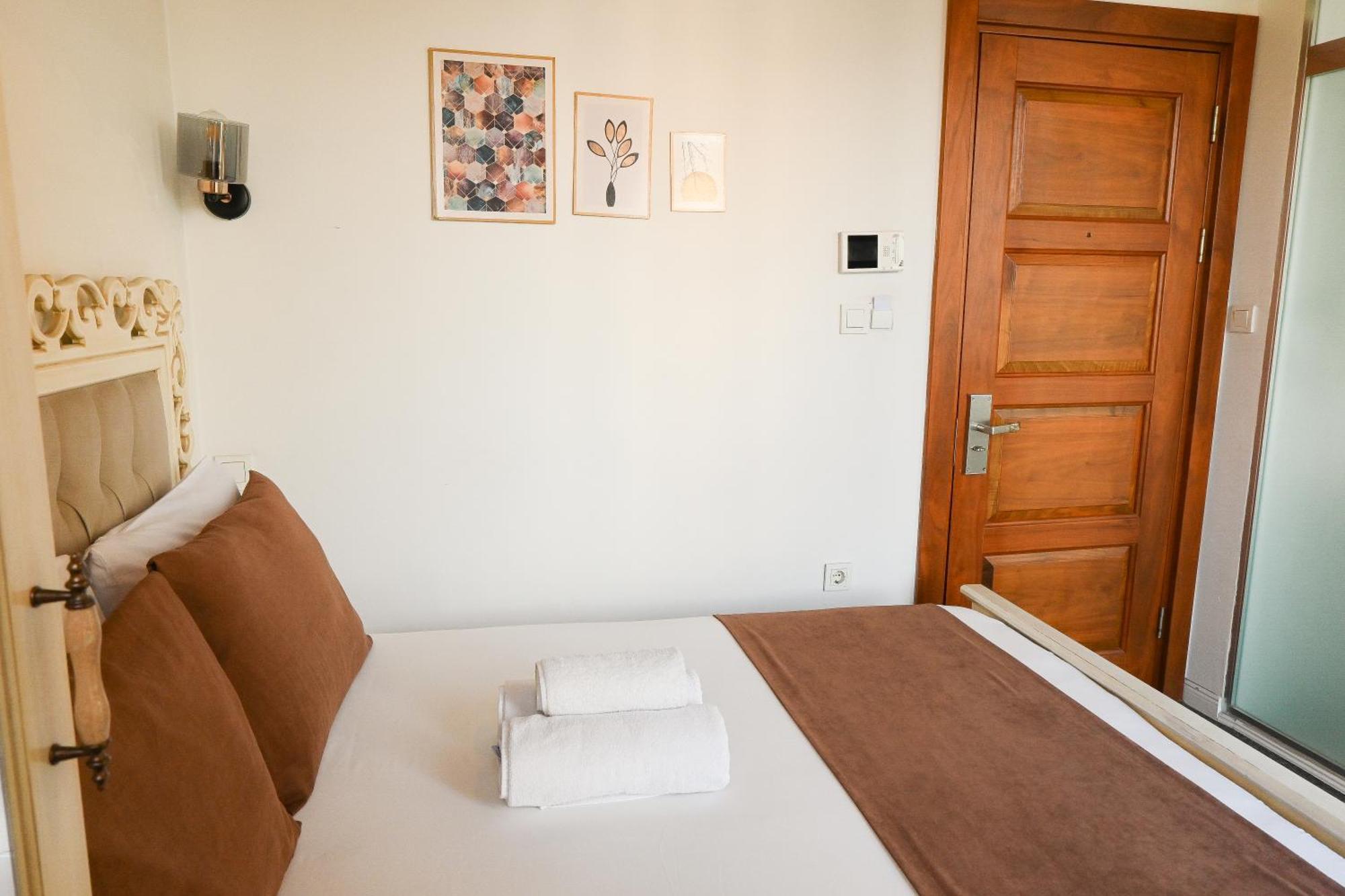 Large Double Room