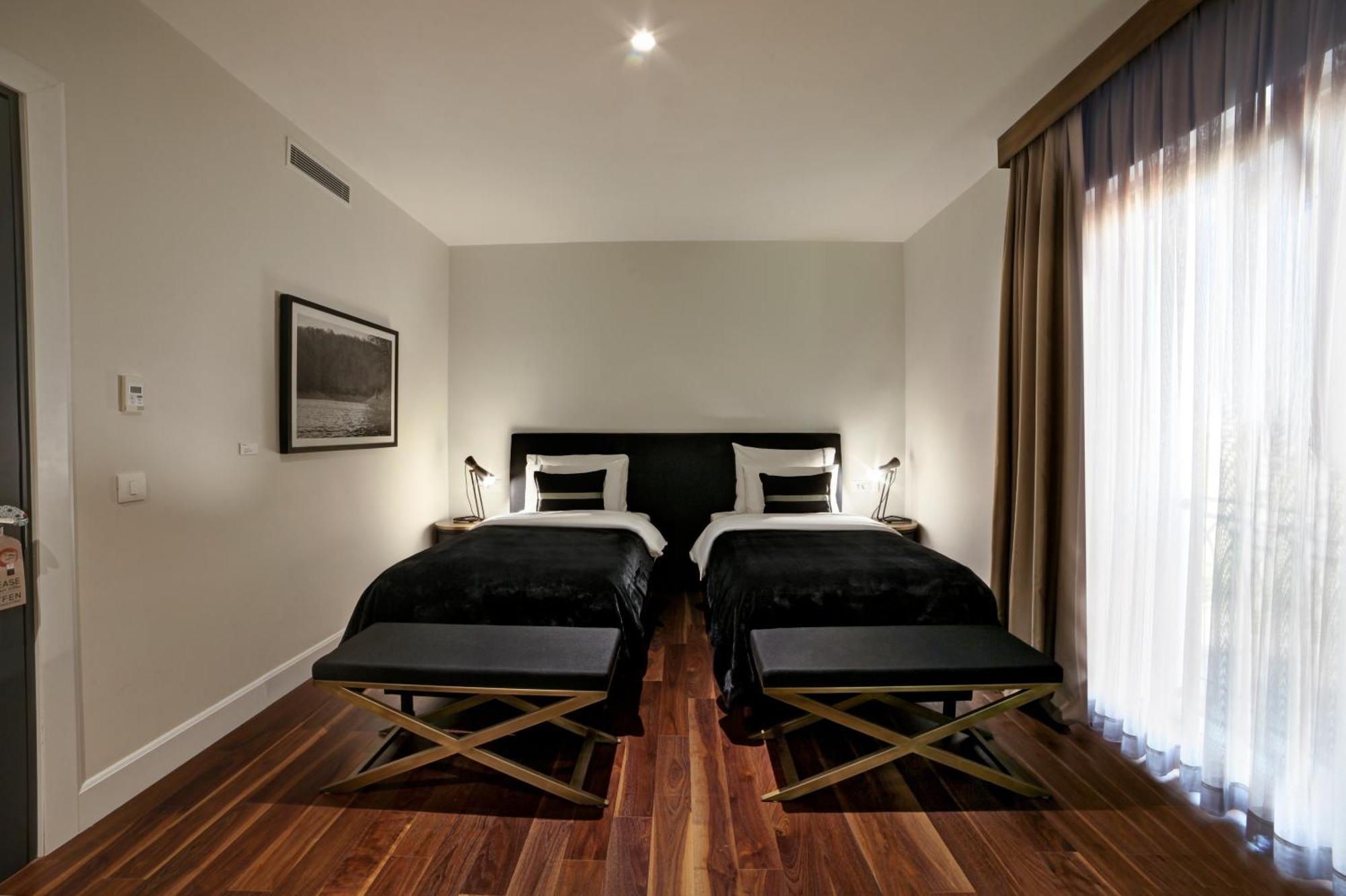 Standard Double or Twin Room,1614836980:JPEG