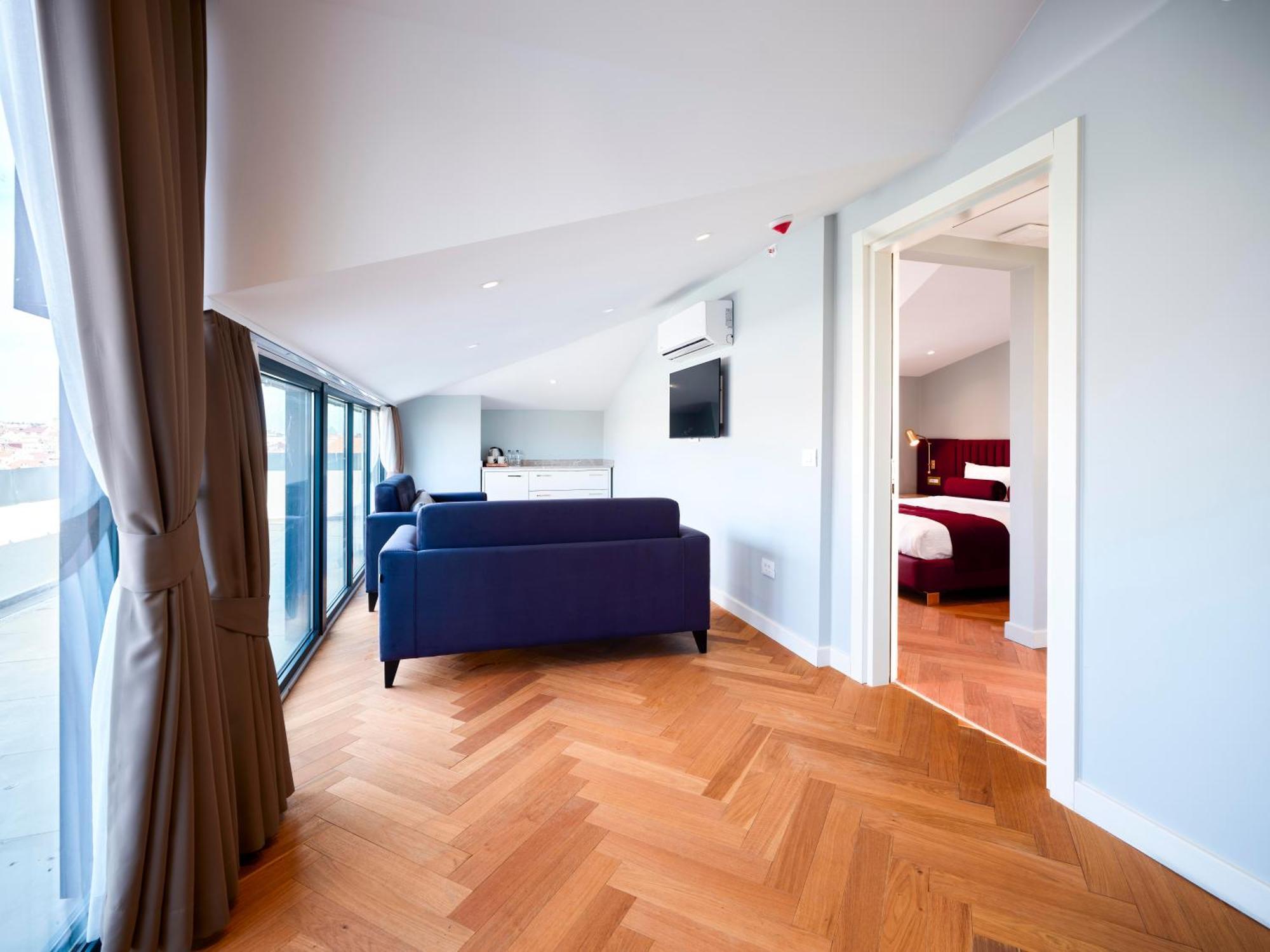 Penthouse Apartment