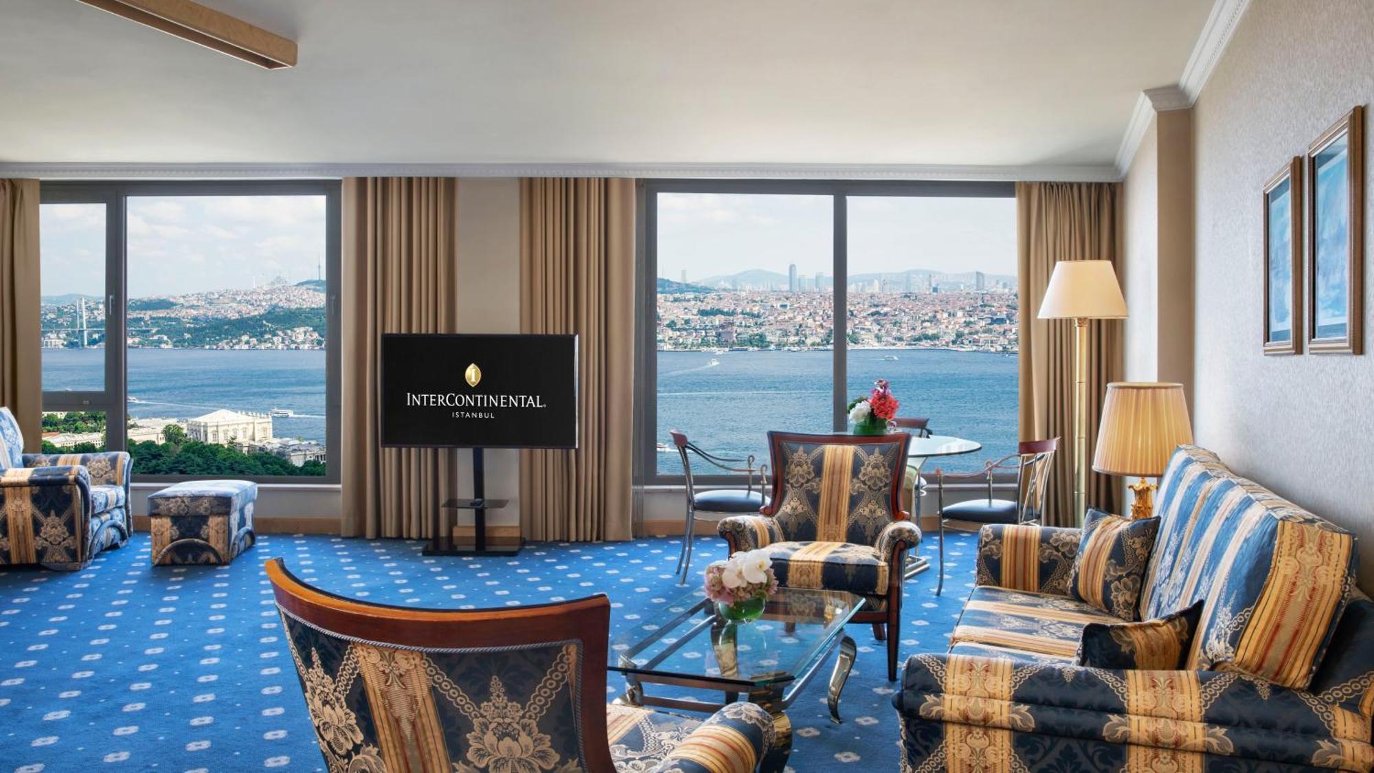 One-Bedroom Suite with Sea View,1617458455:JPEG