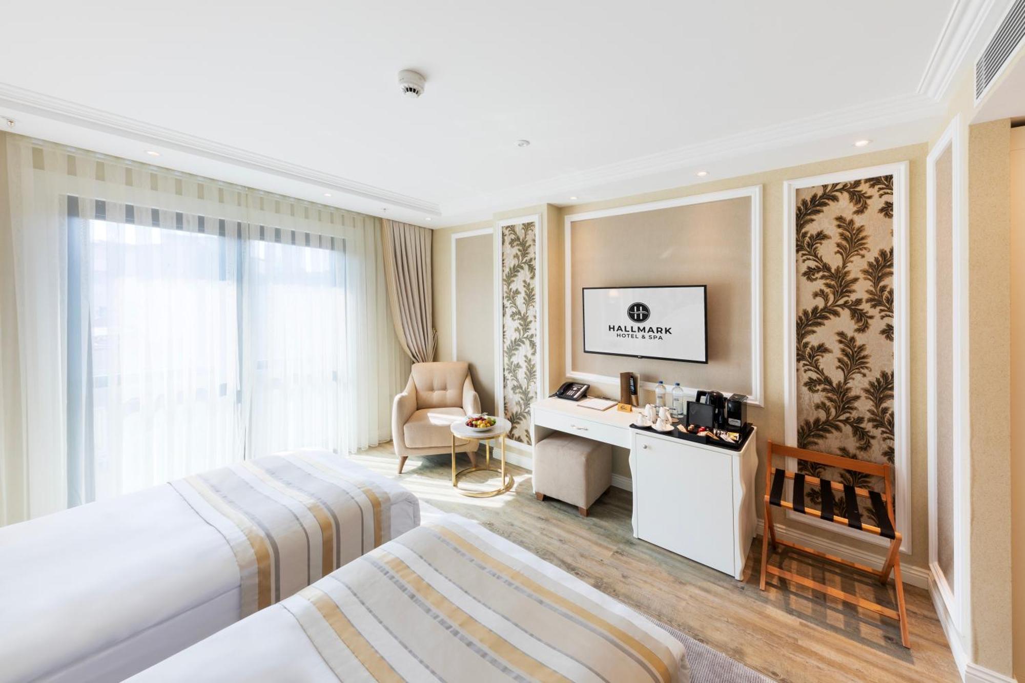 Deluxe Double or Twin Room