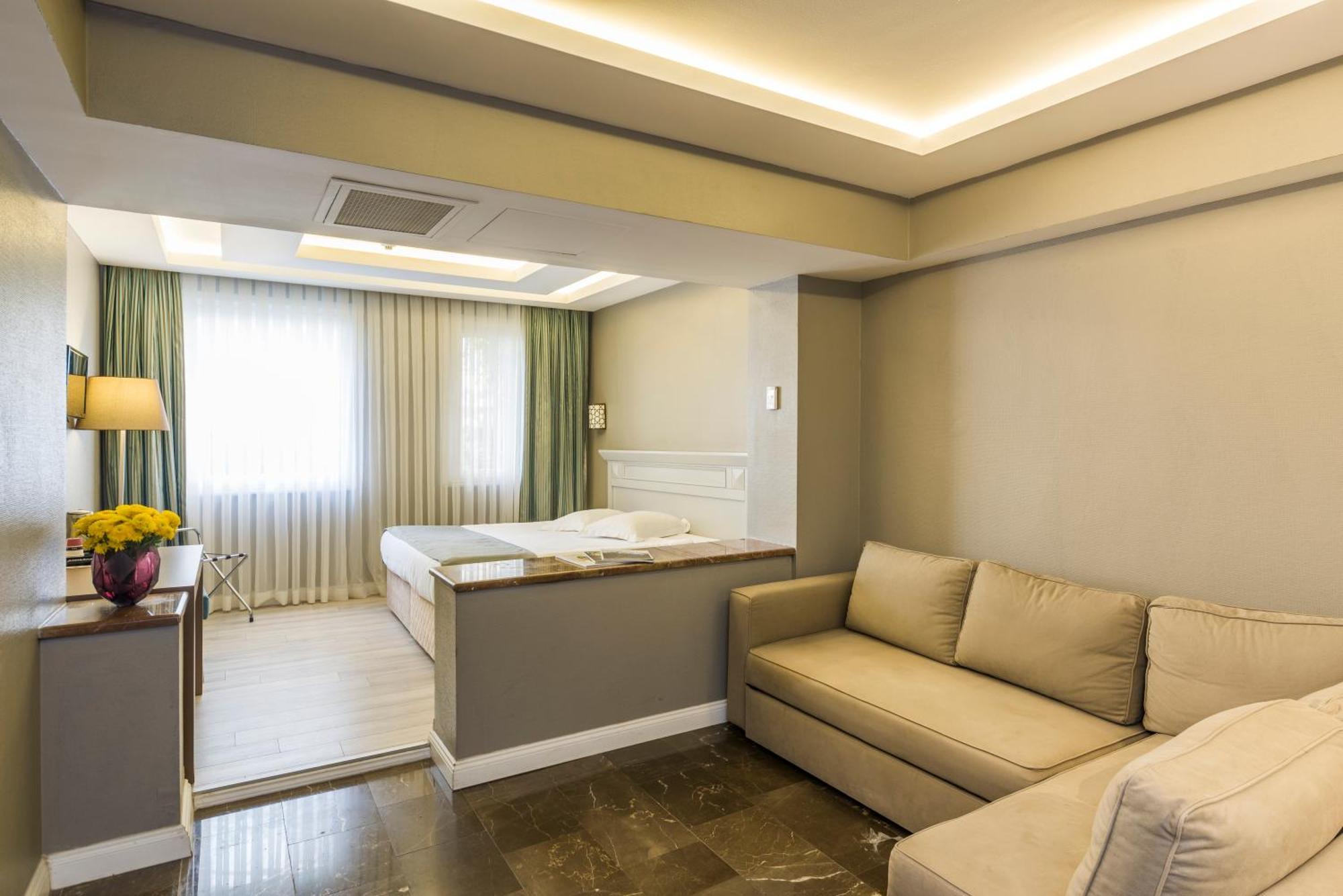 Standard Family Room