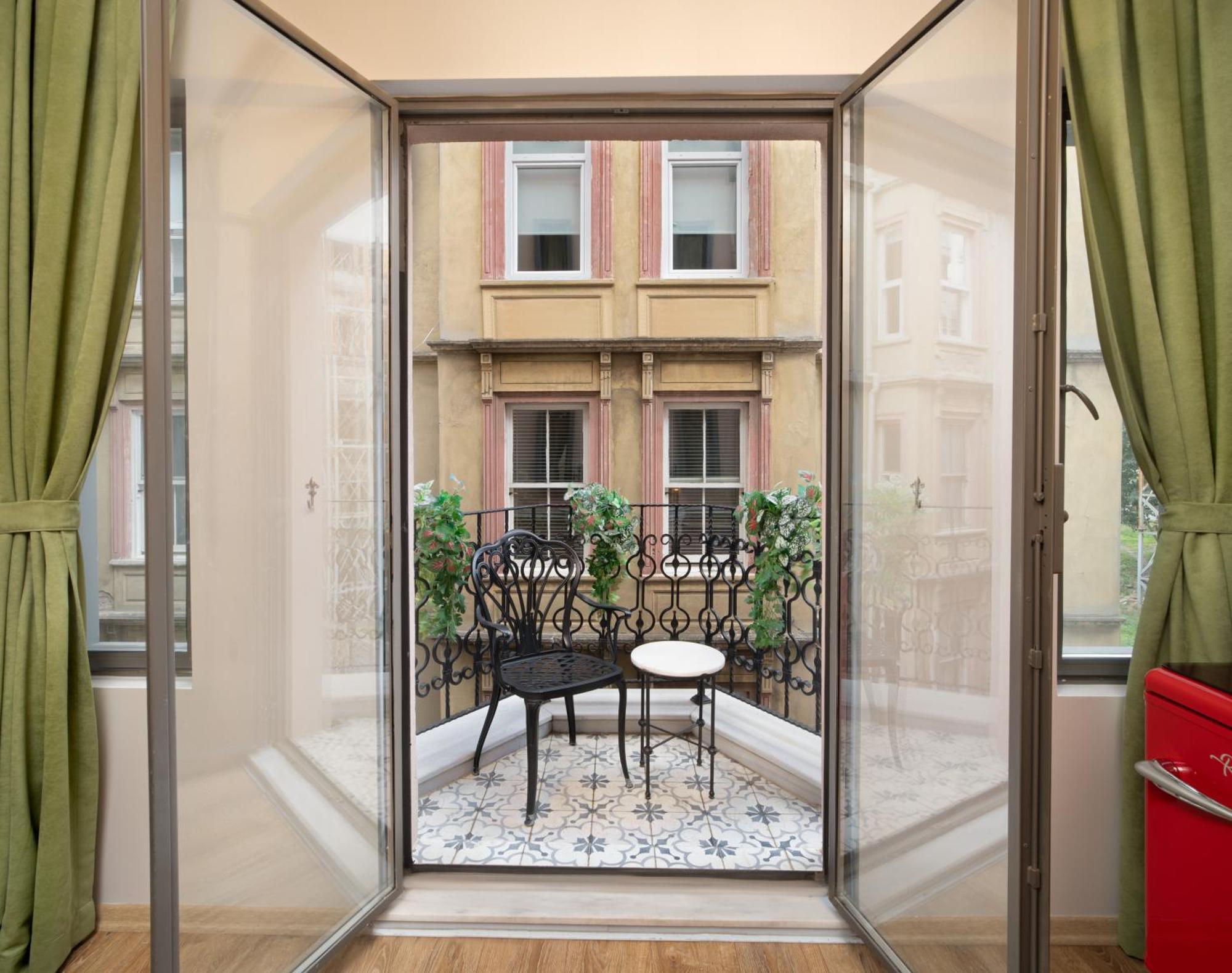 Deluxe Double Room Balcony