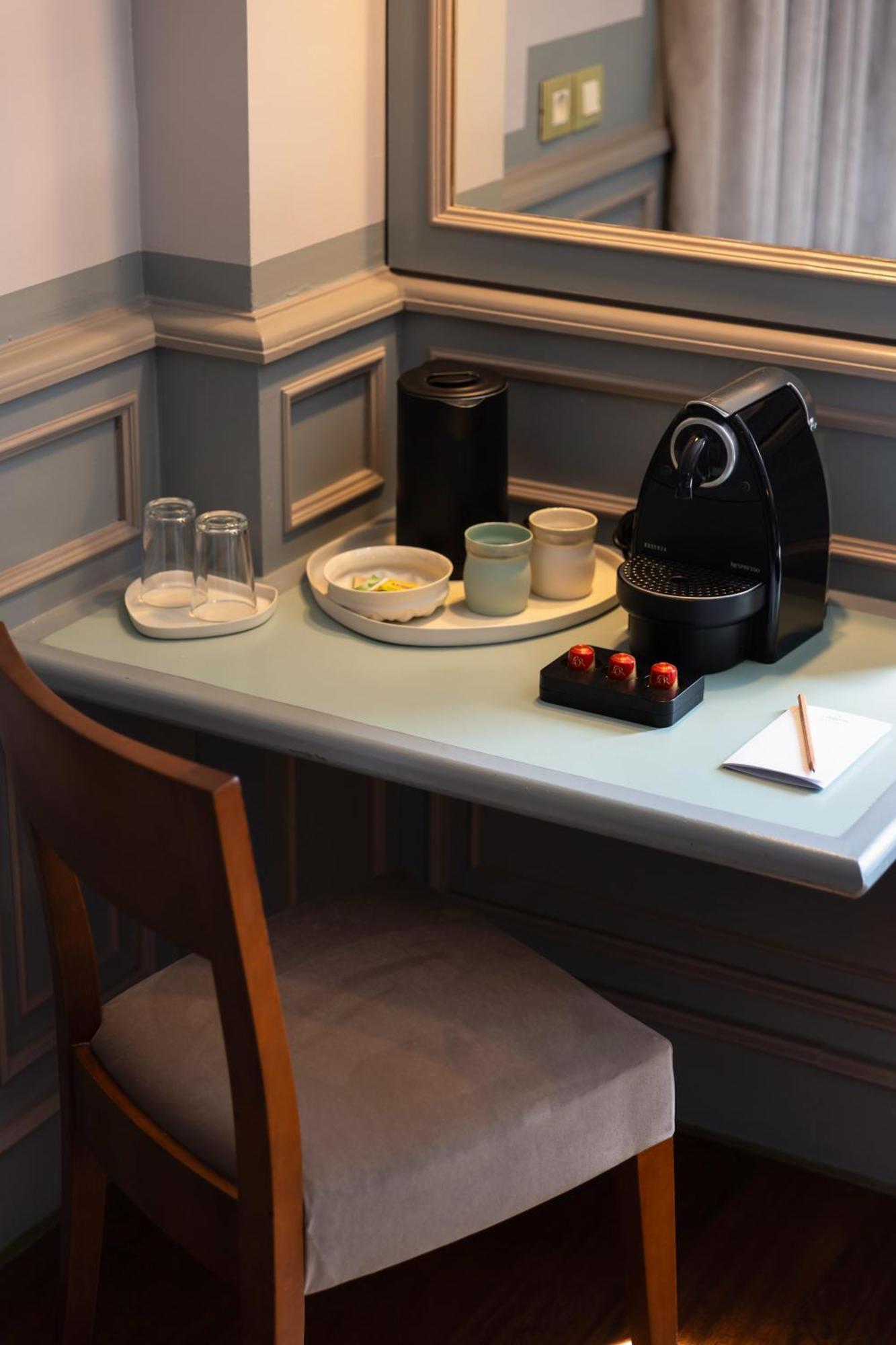 Deluxe Doppel-/Zweibettzimmer mit Meerblick