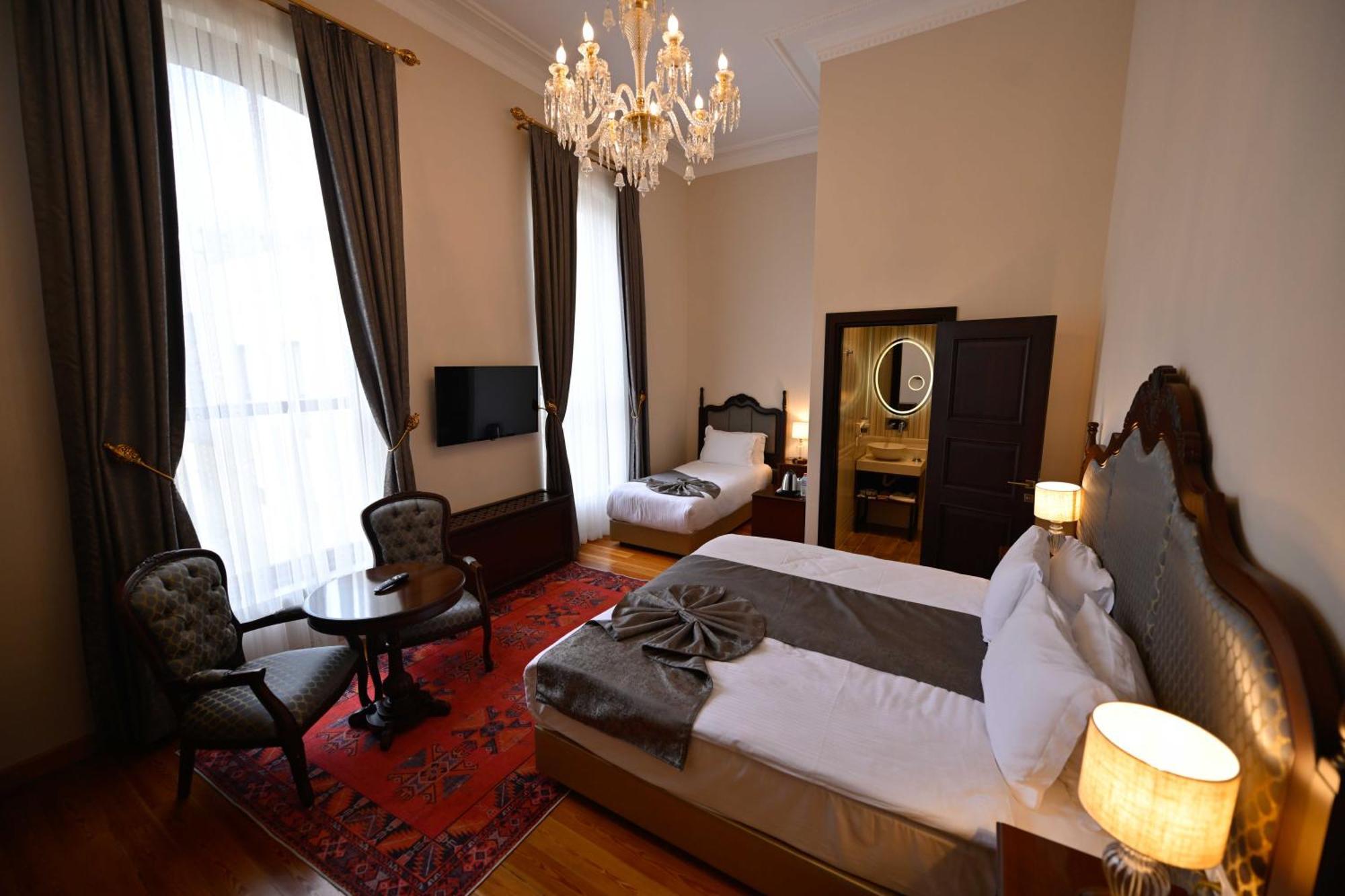 Triple Room