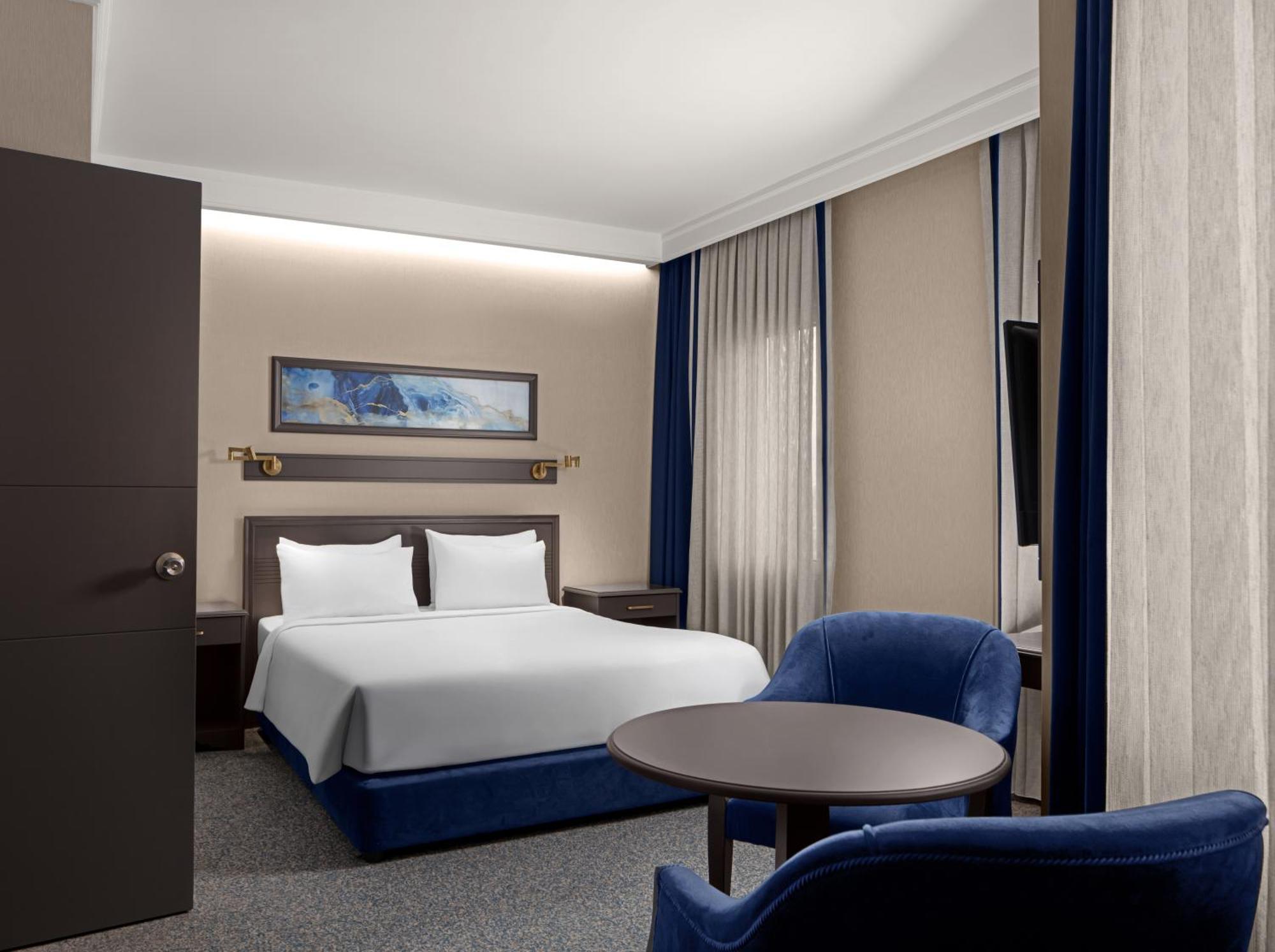 Connecting Family Suite
