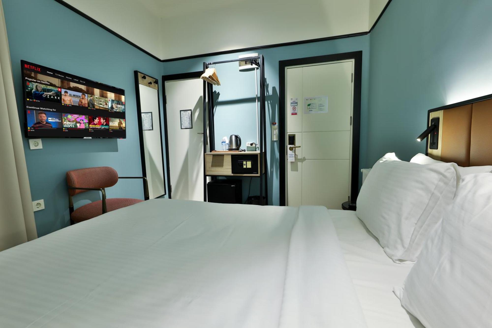 Double Room Private Bathroom