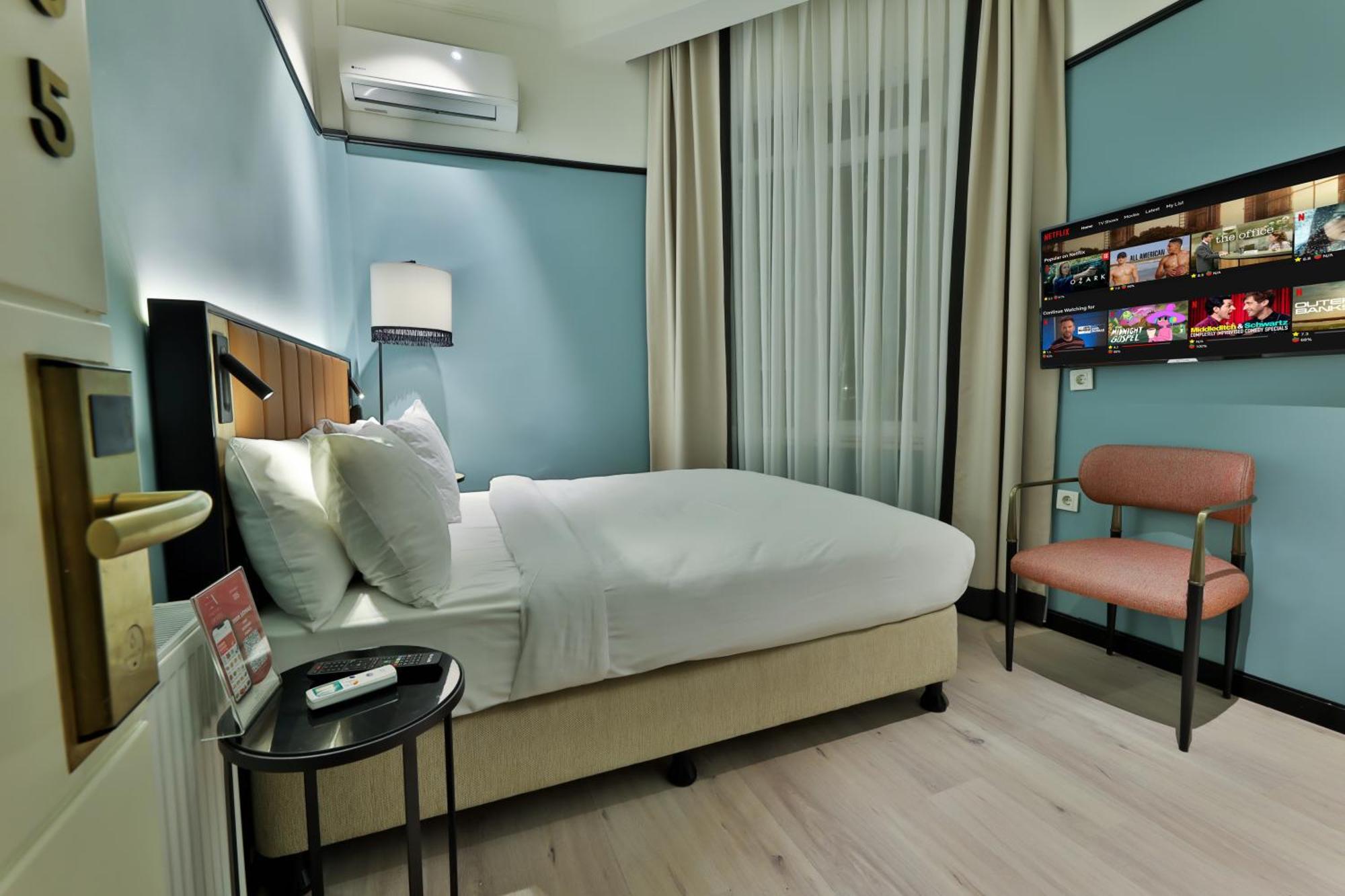 Double Room Private Bathroom