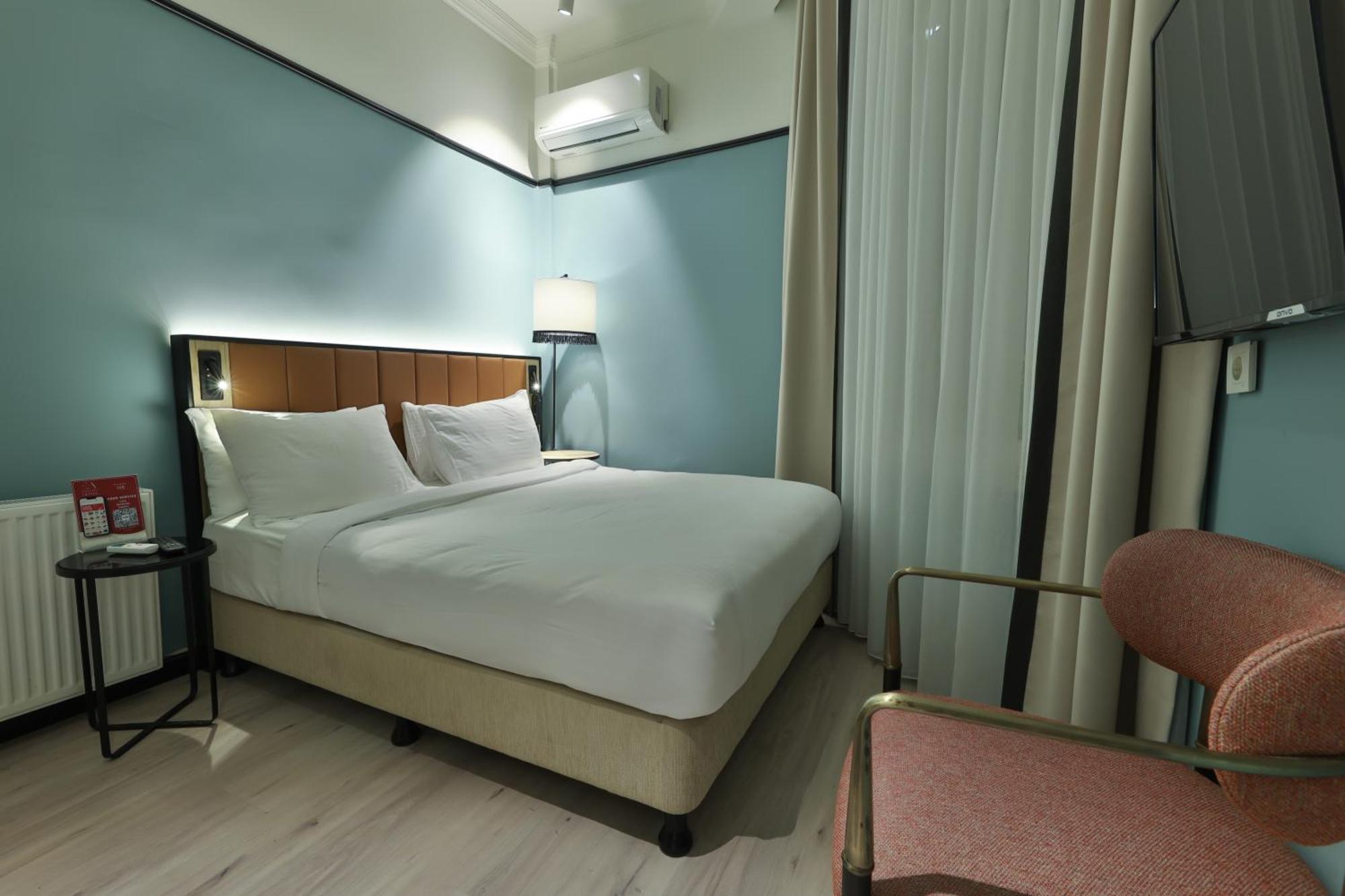 Double Room Private Bathroom