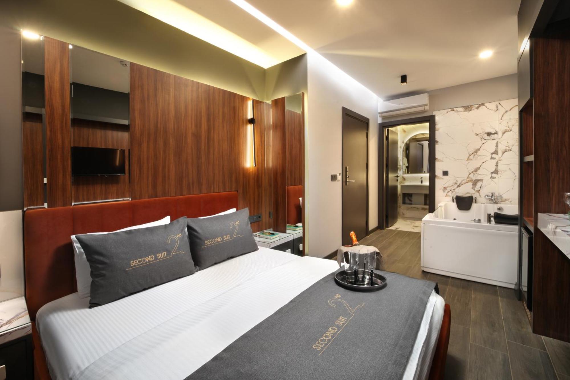 Çift Kişilik Oda - Spa Küvetli