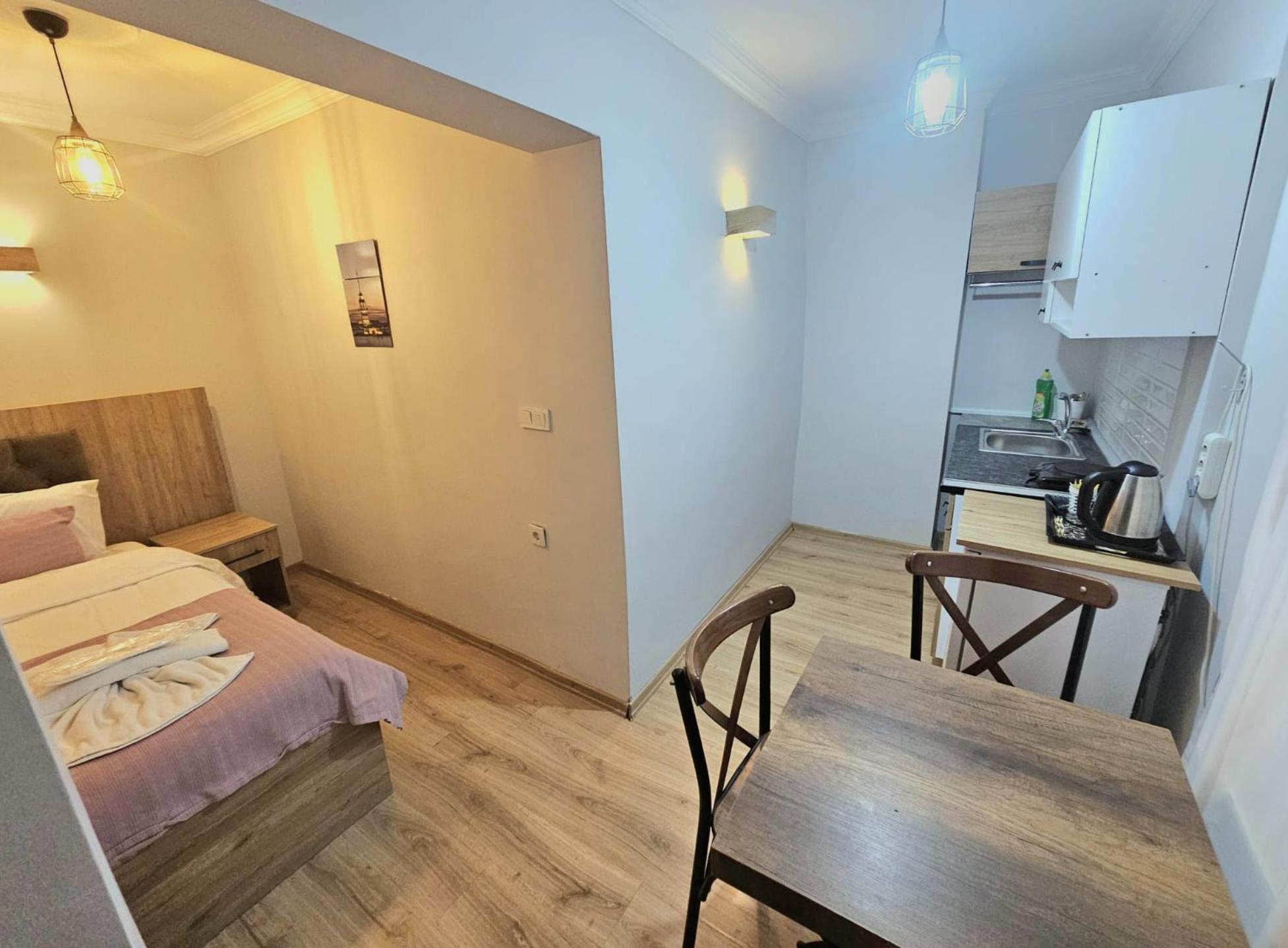 Three-Bedroom Deluxe Apartment