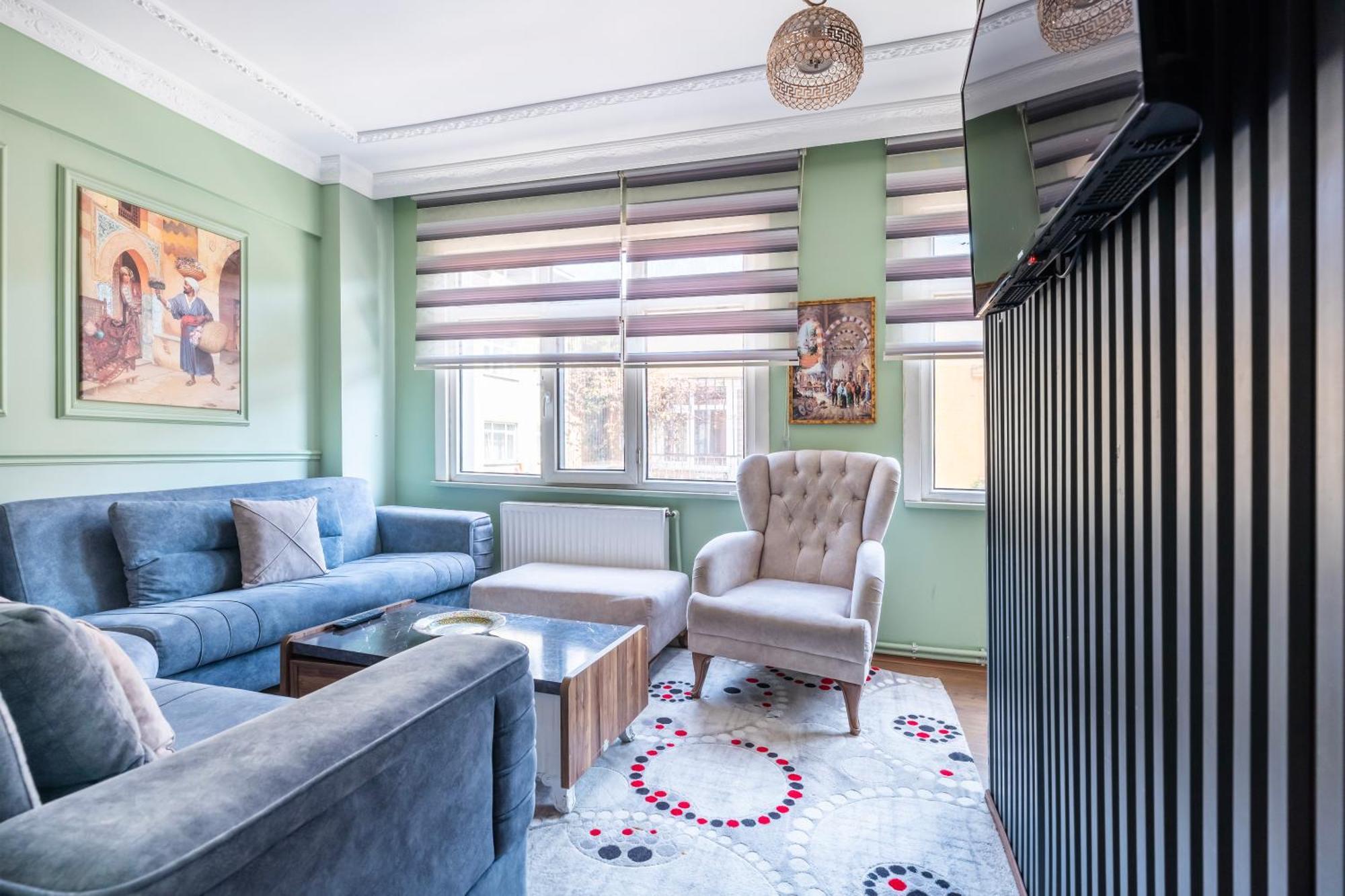 Deluxe King Suite