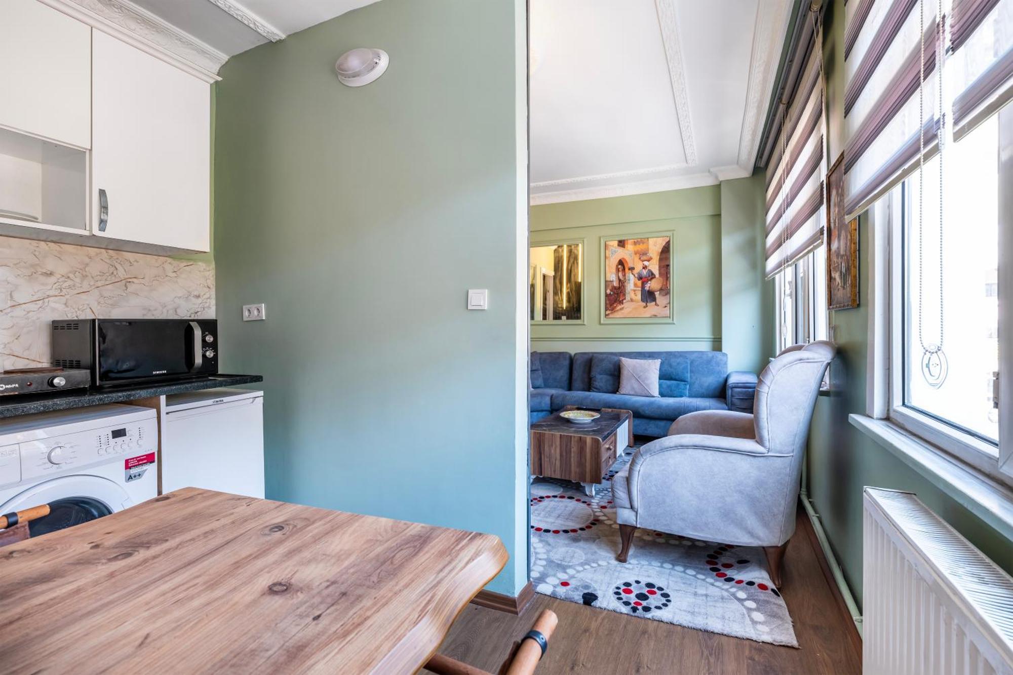Deluxe King Suite