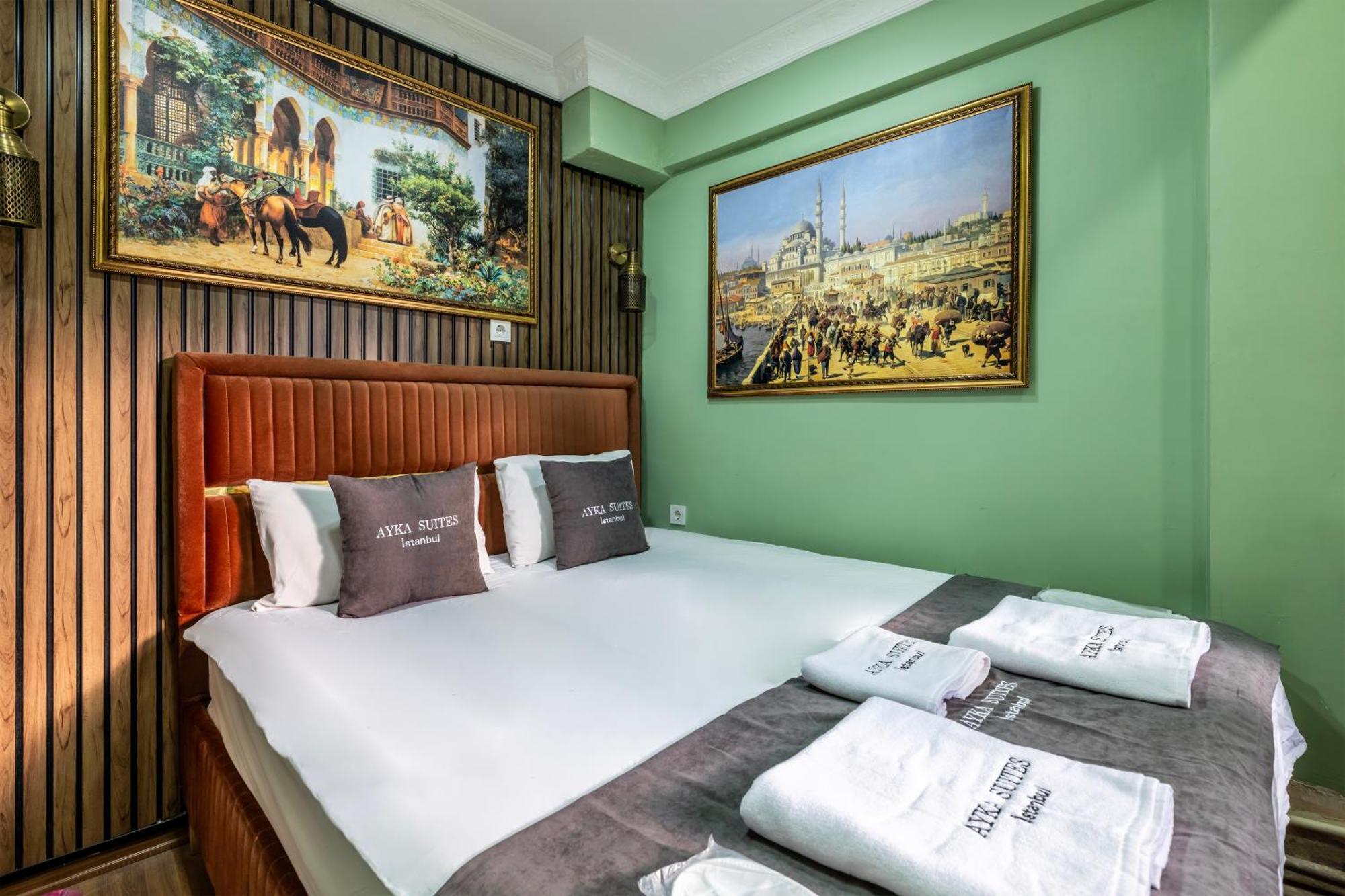 Deluxe Queen Suite