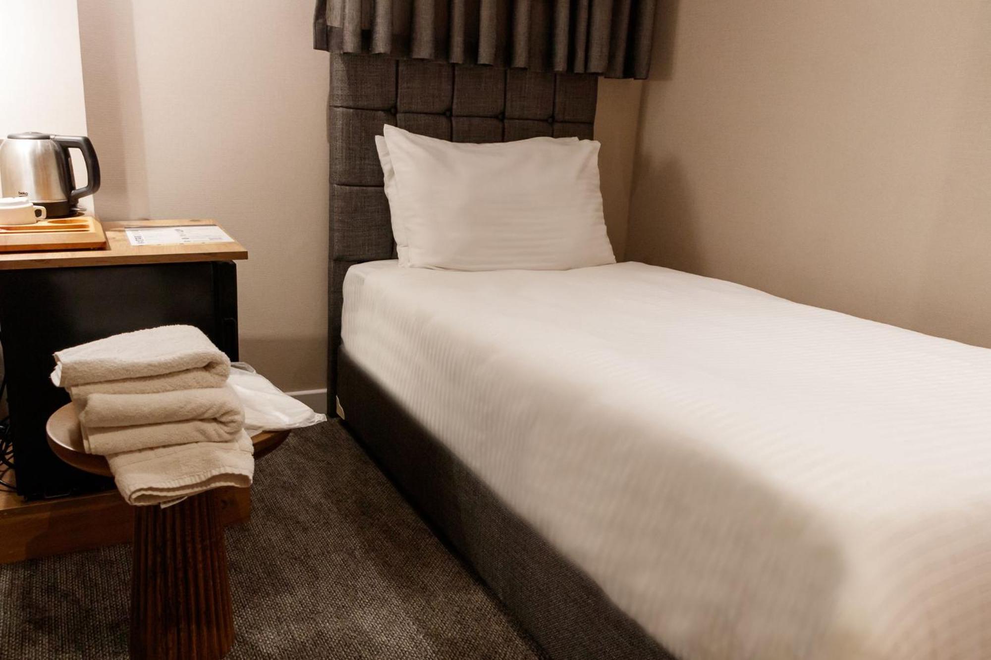 Economy Single Room