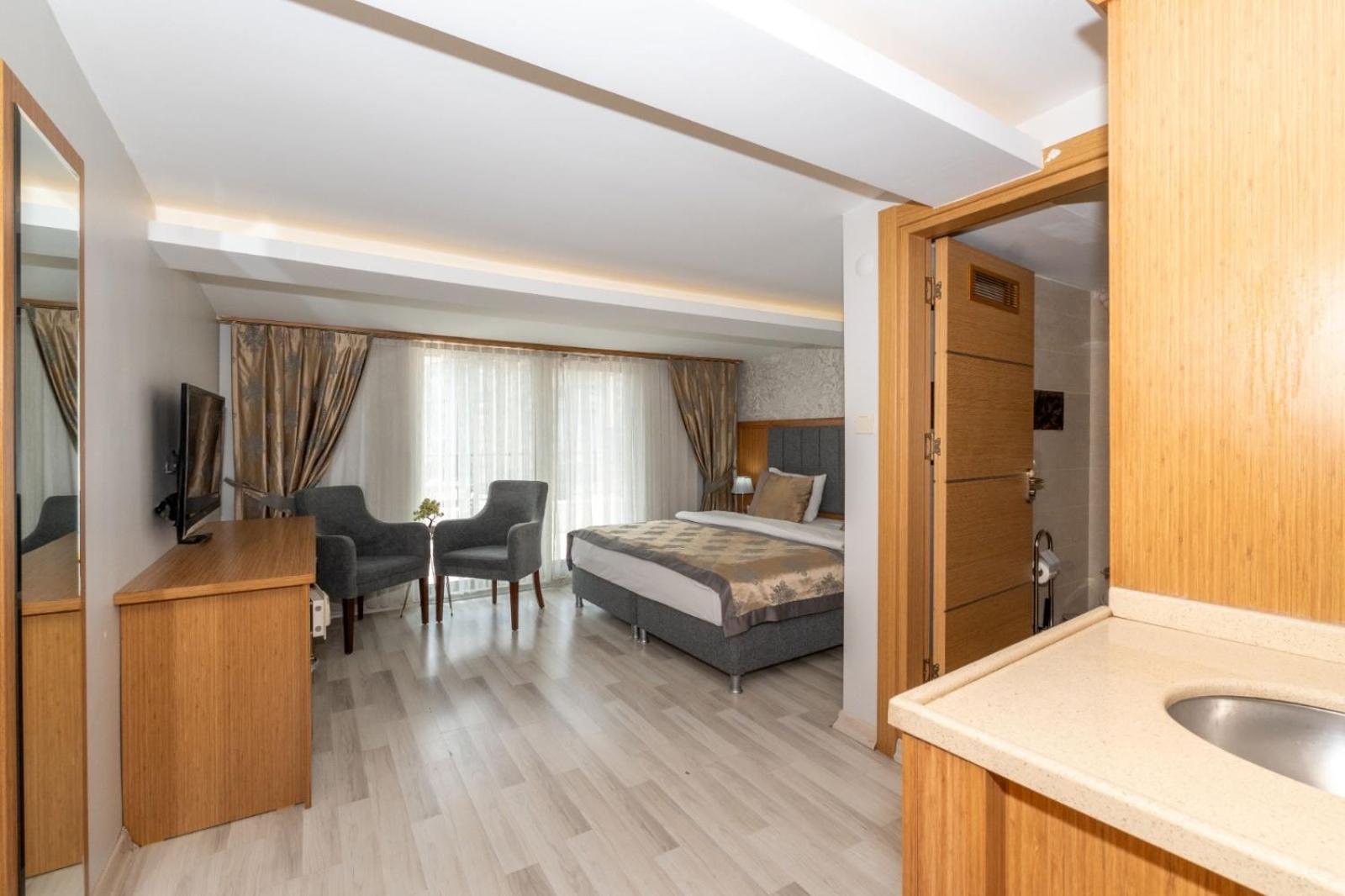 Deluxe Double Room Balcony
