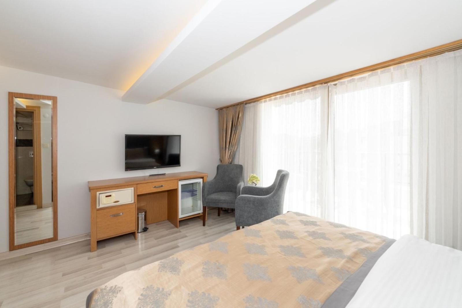 Deluxe Double Room Balcony