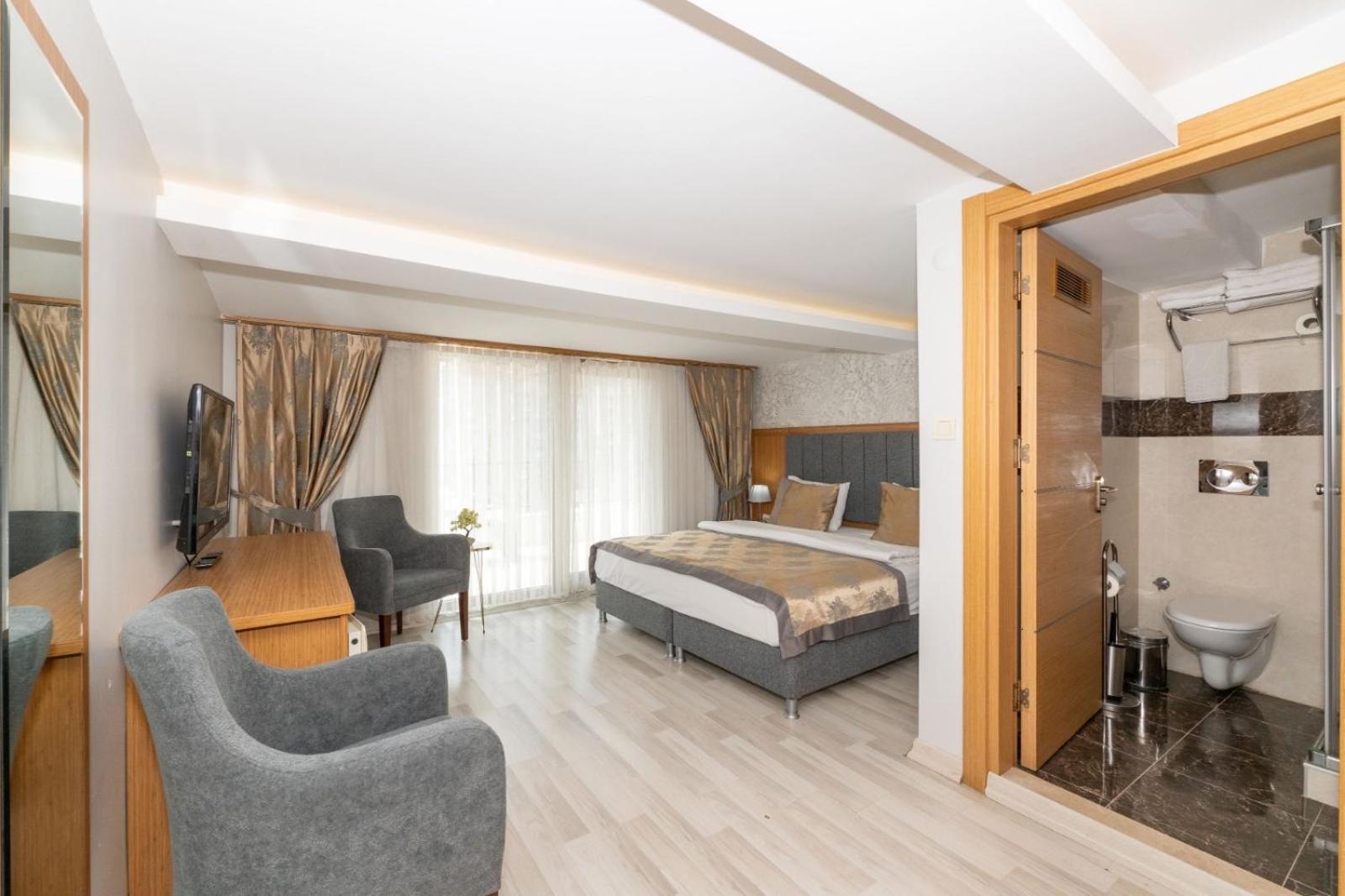 Deluxe Double Room Balcony