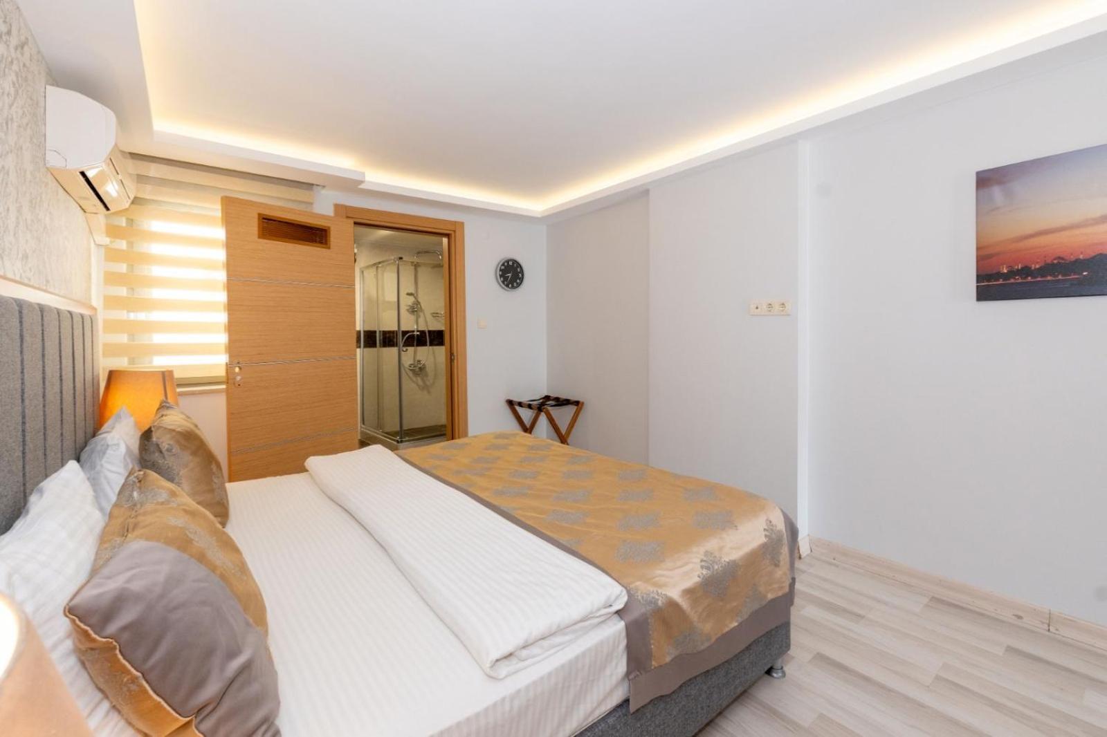 Triple Room Balcony