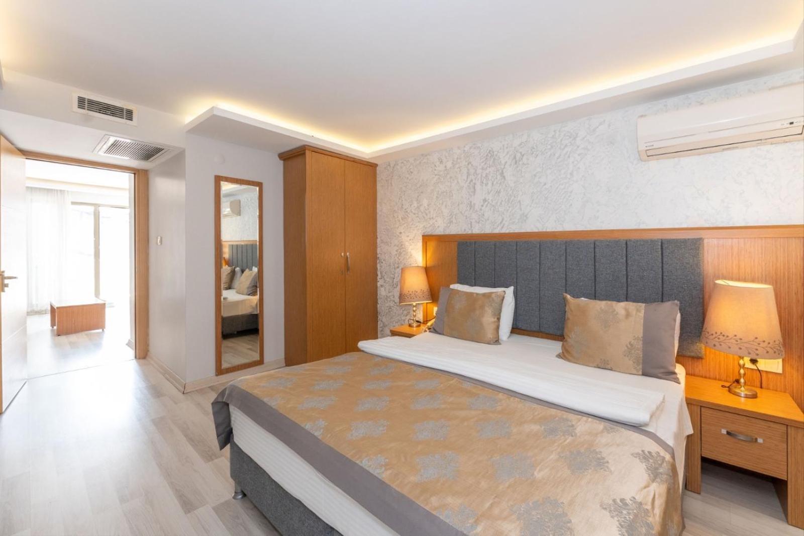 Triple Room Balcony