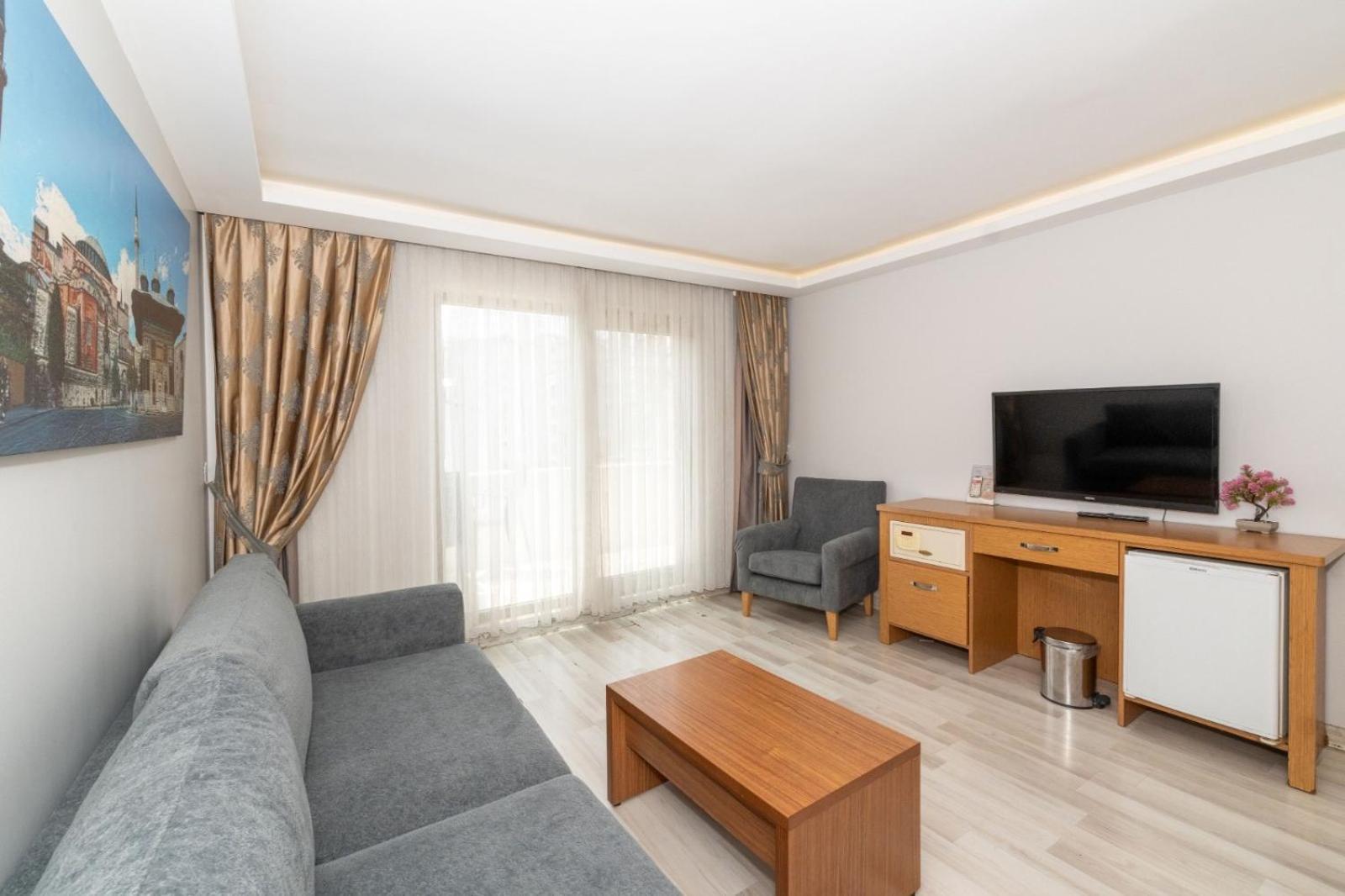 Triple Room Balcony