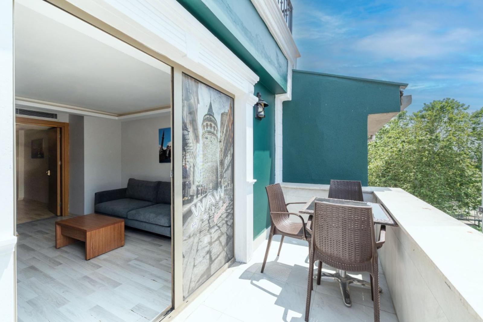 Triple Room Balcony