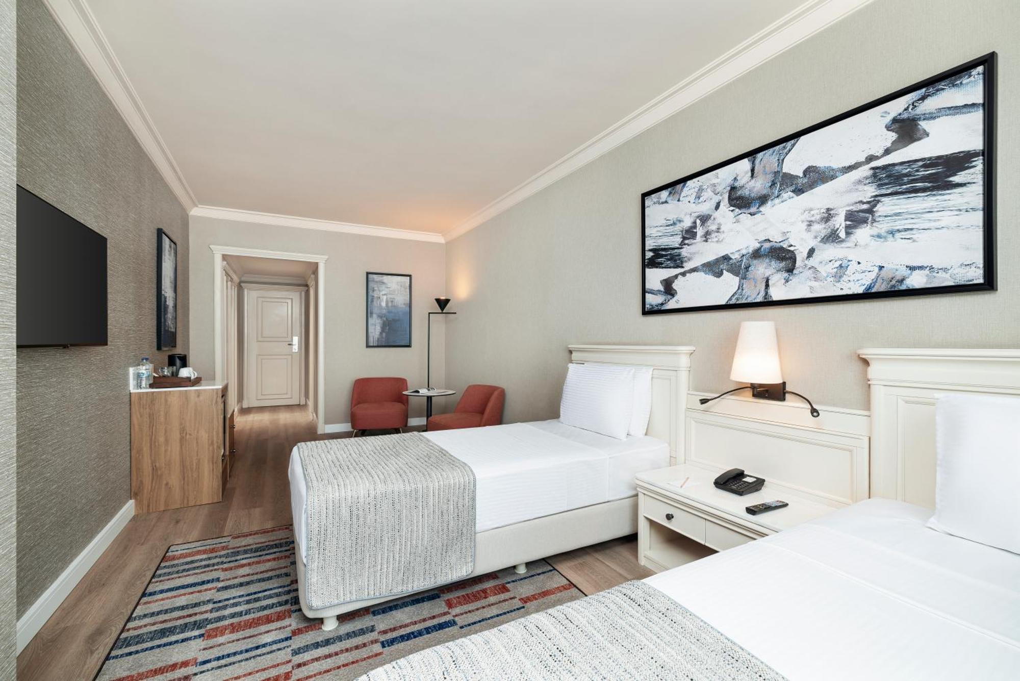 Trendy Room 2 Single Beds