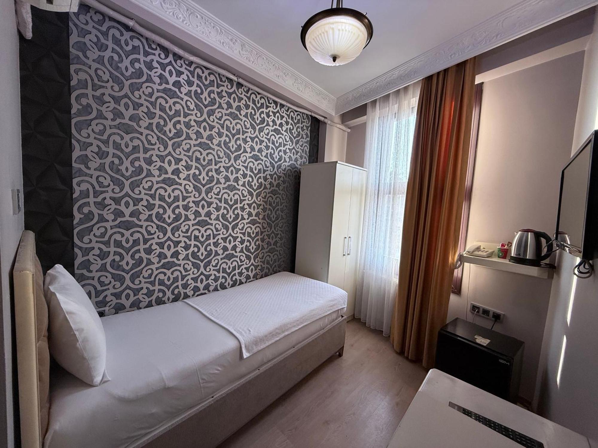 Standard Single Room