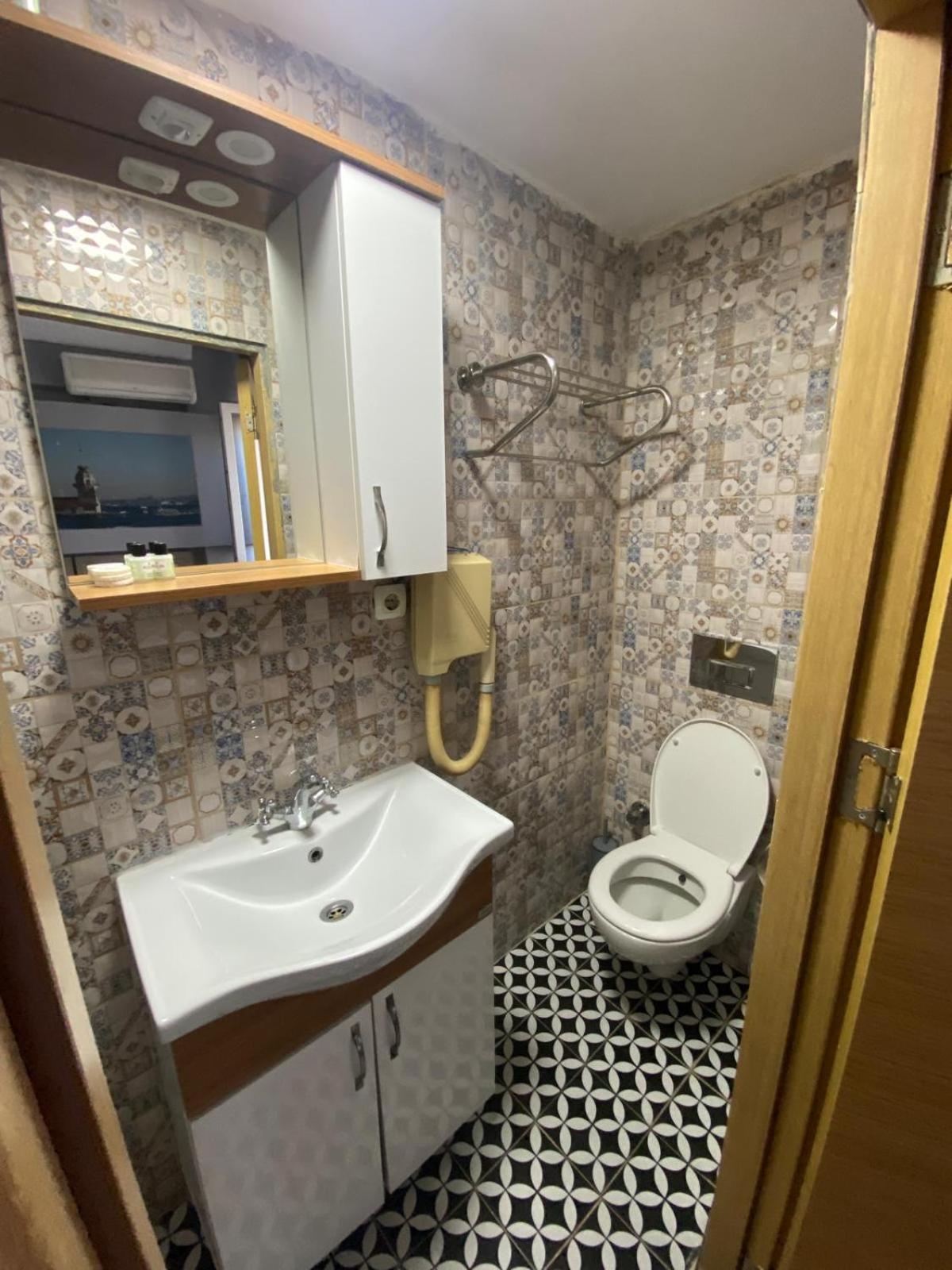 Standard Triple Room,1698886711:JPEG