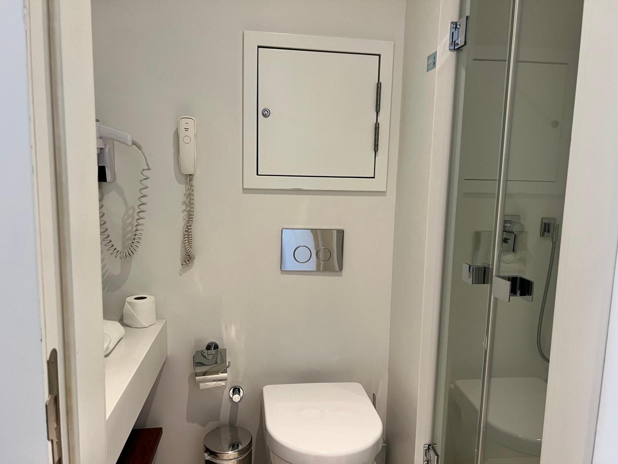 Two-Bedroom Apartment,1705090942:JPEG