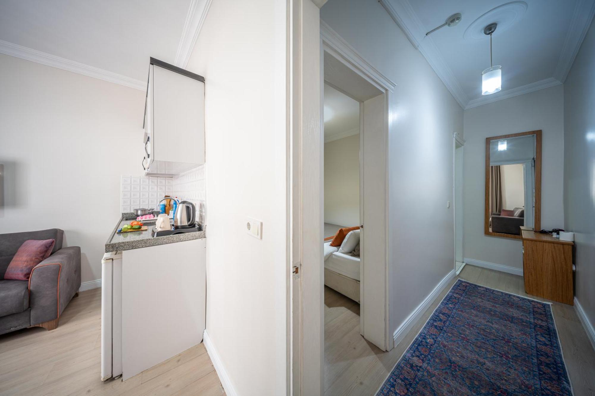 One-Bedroom Apartment