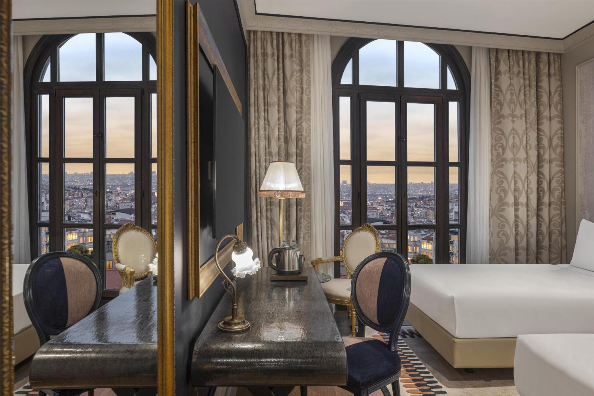 Habitación doble con 2 camas Deluxe con vistas a la ciudad
