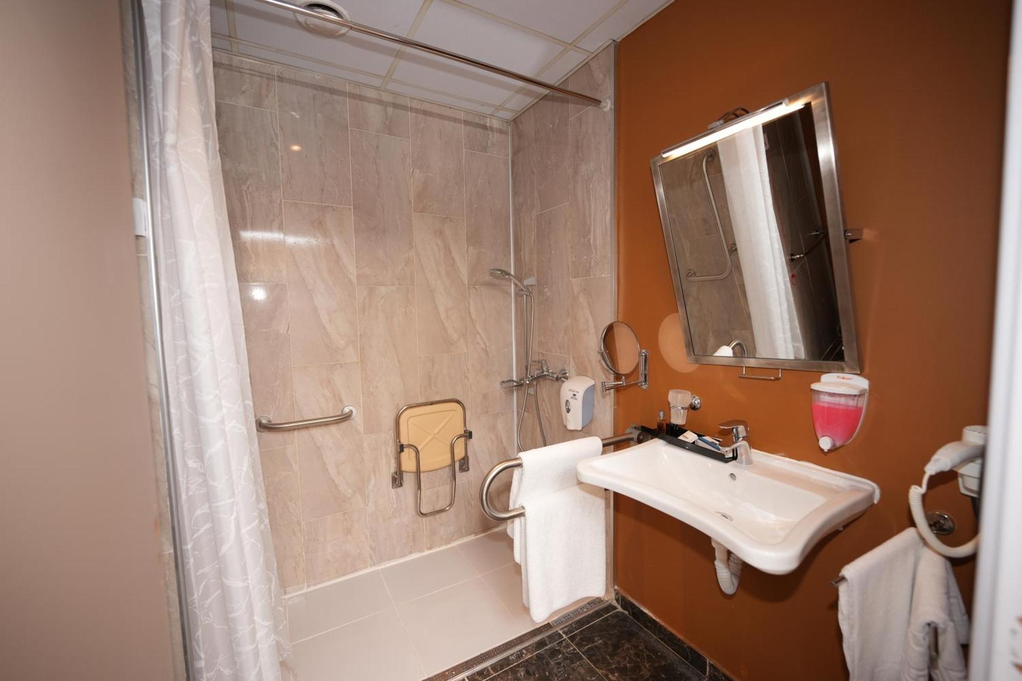 Quarto Duplo - Acesso para Hóspedes com Mobilidade Reduzida