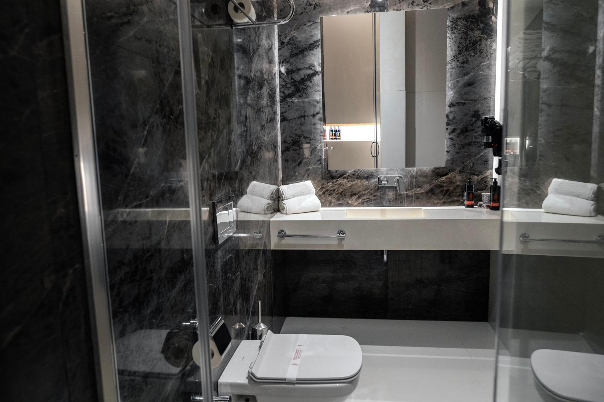 Premier Triple Room