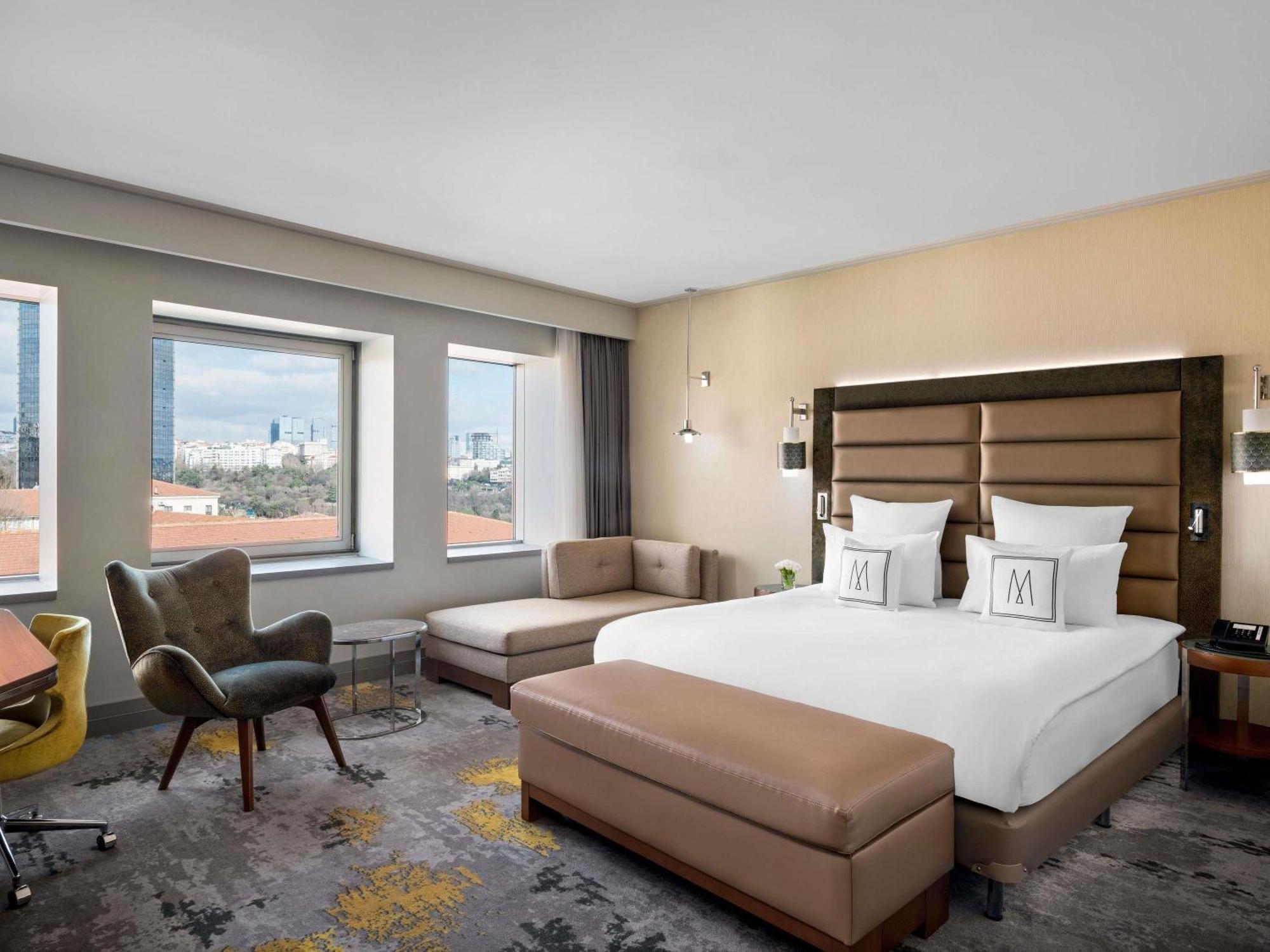 Executive King Room